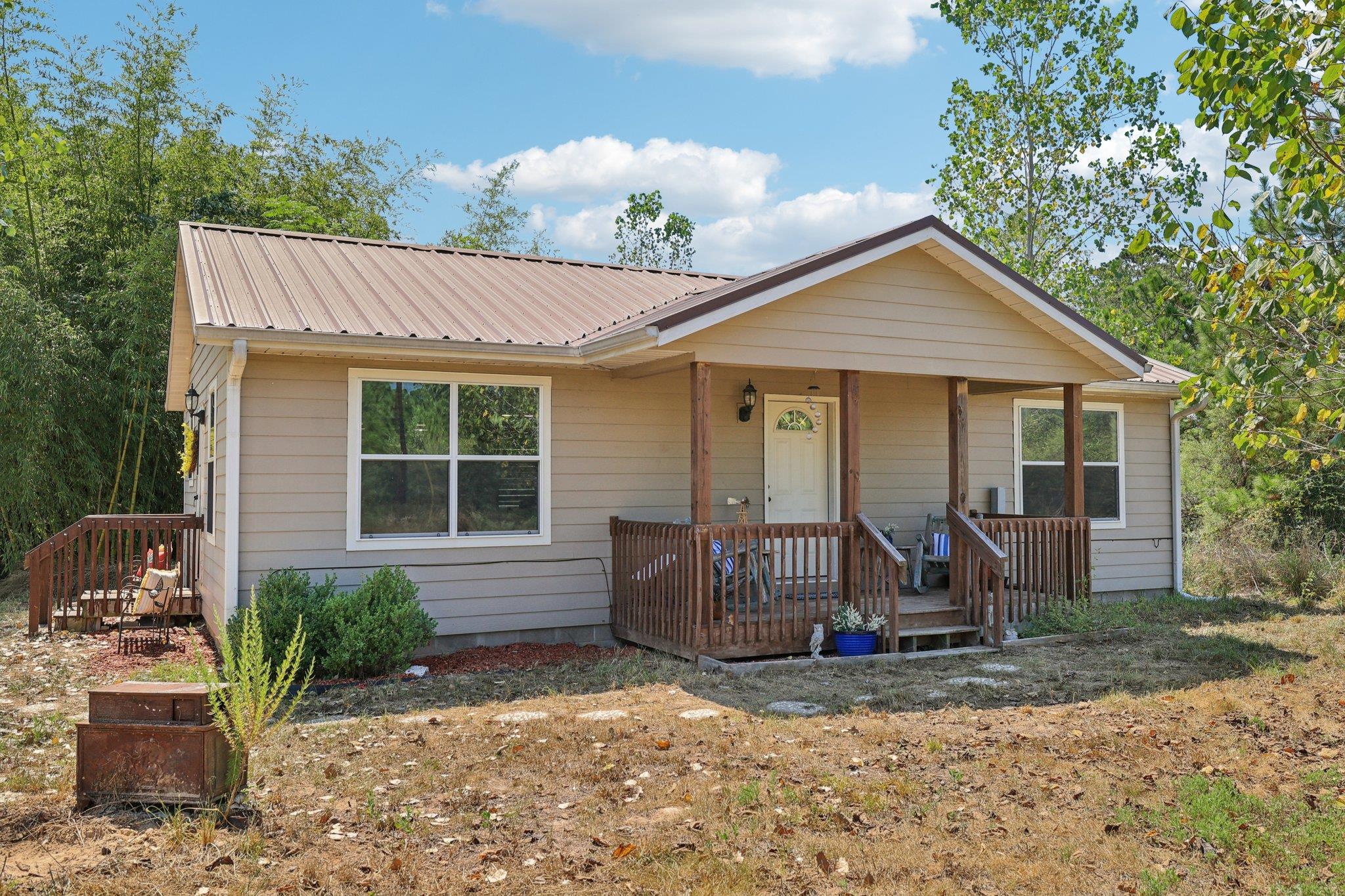 122 Rolling Pines Dr, Smithville, TX 78957