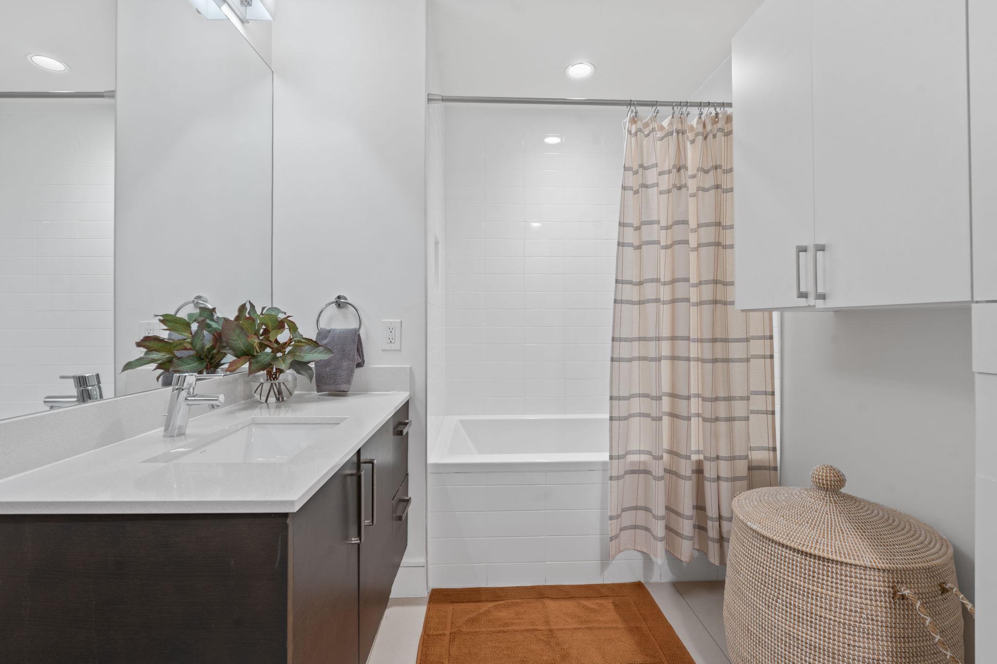 222 West Ave # 1005, Austin, TX 78701