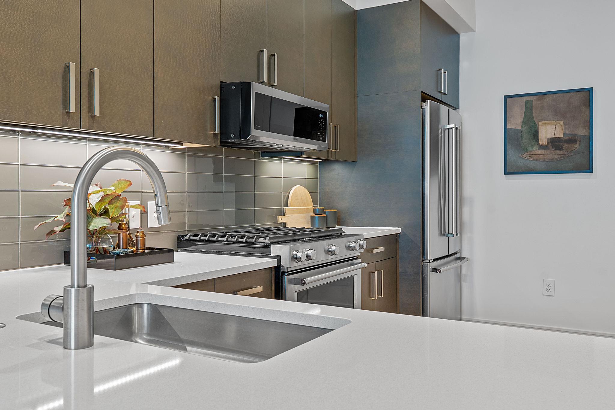 222 West Ave # 1005, Austin, TX 78701