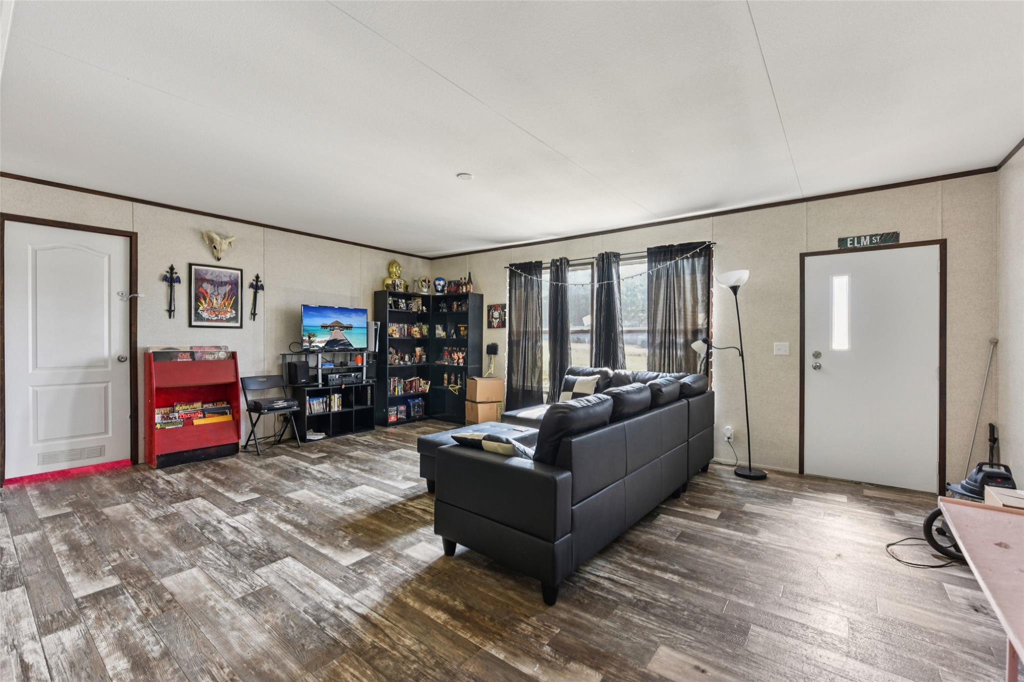 144 Los Arcos Rd, Elgin, TX 78621