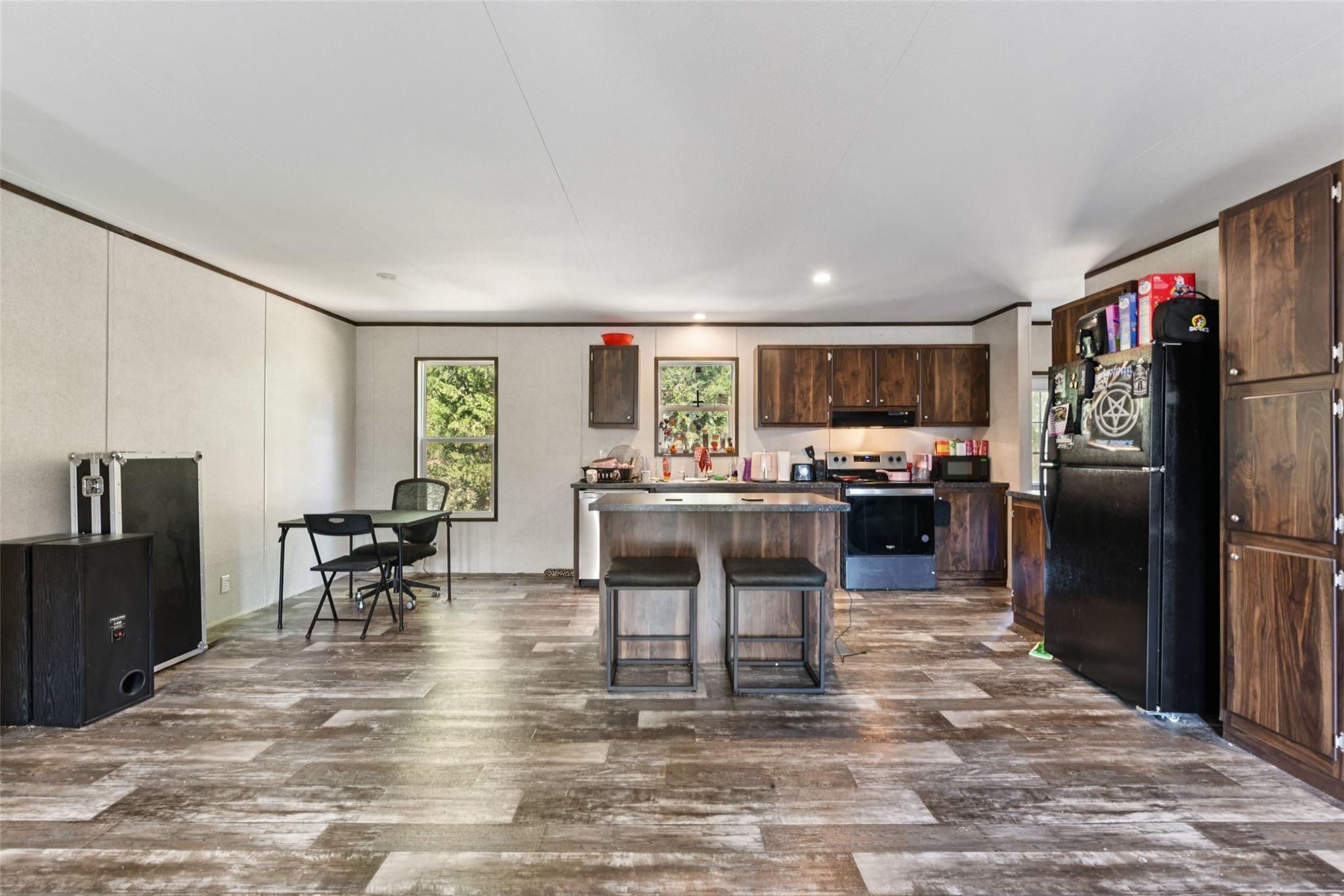 144 Los Arcos Rd, Elgin, TX 78621