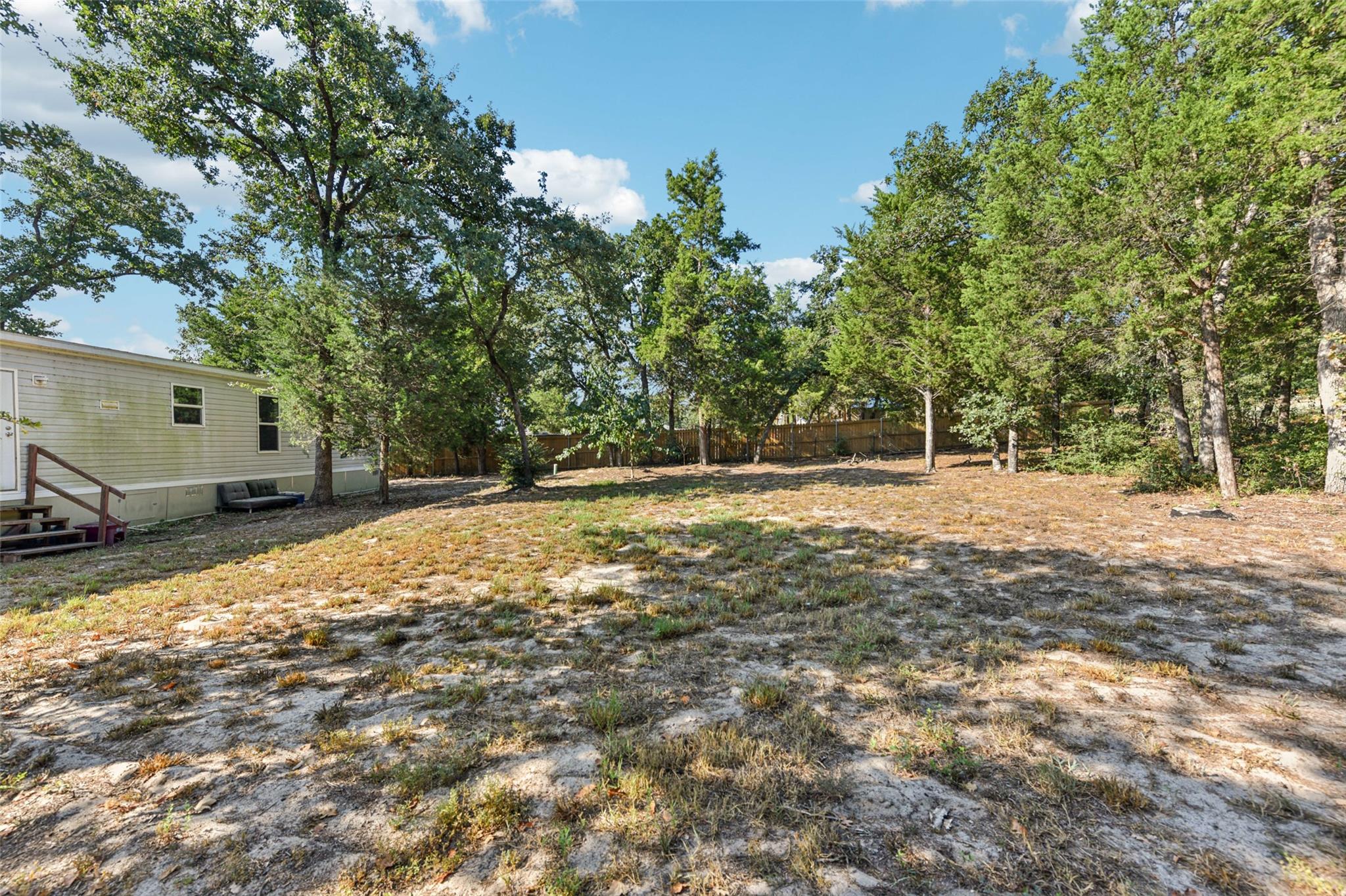 144 Los Arcos Rd, Elgin, TX 78621