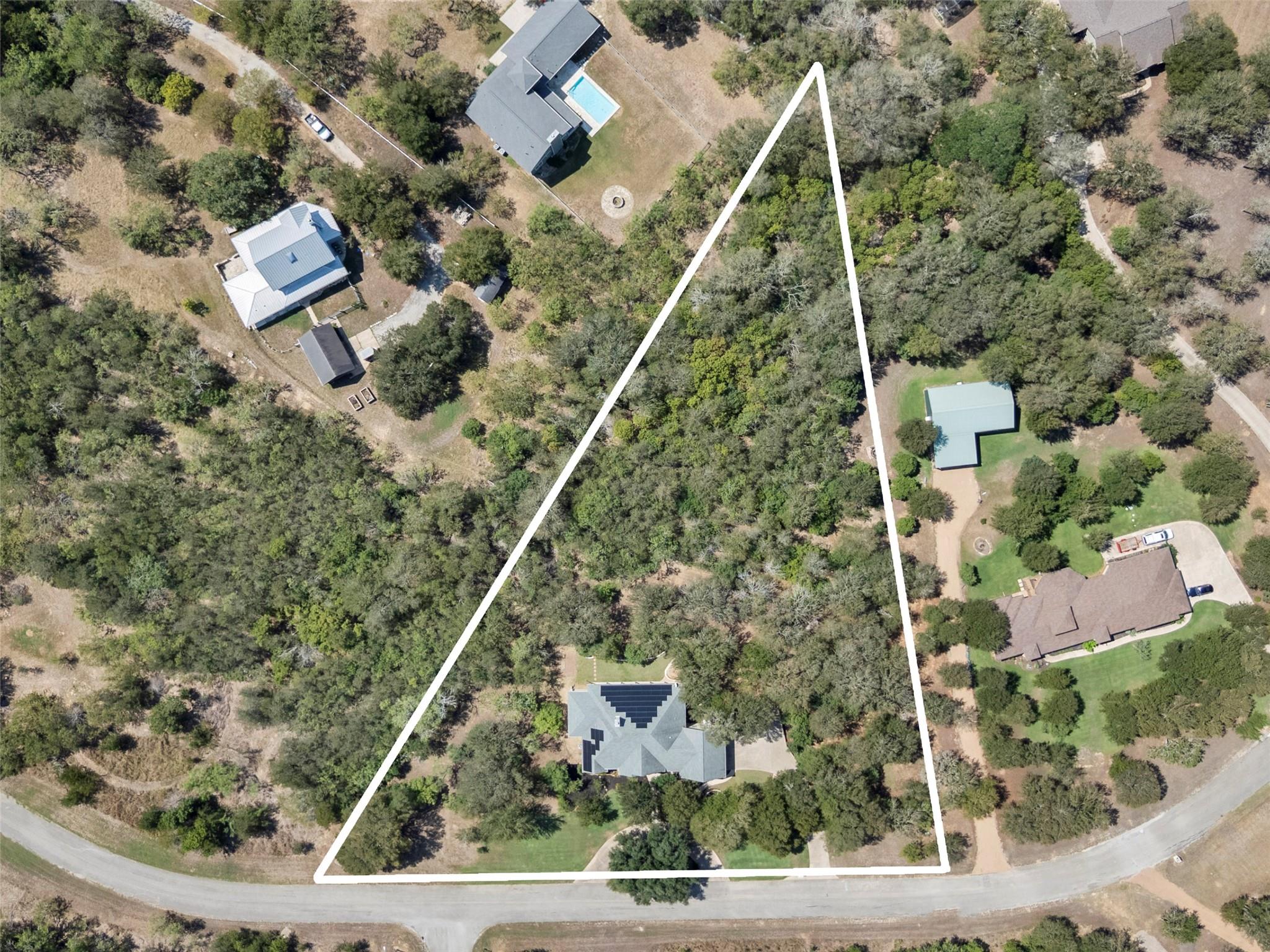 130 Sabine Dr, Cedar Creek, TX 78612