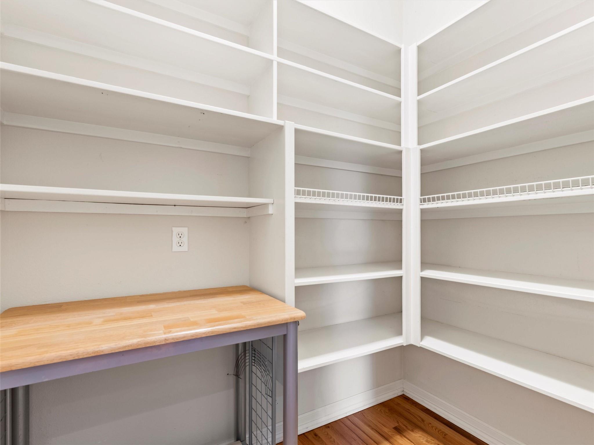 130 Sabine Dr, Cedar Creek, TX 78612