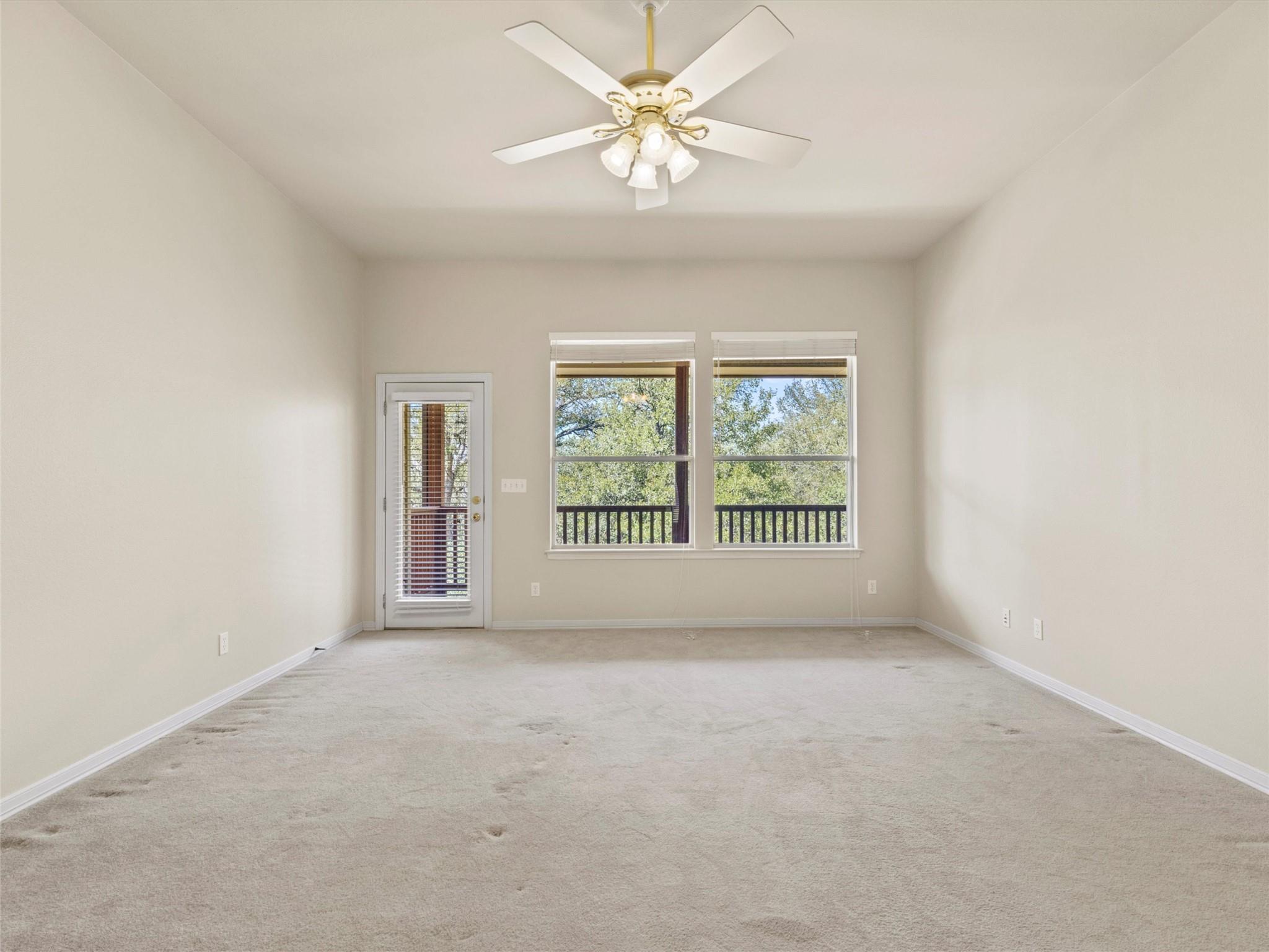 130 Sabine Dr, Cedar Creek, TX 78612