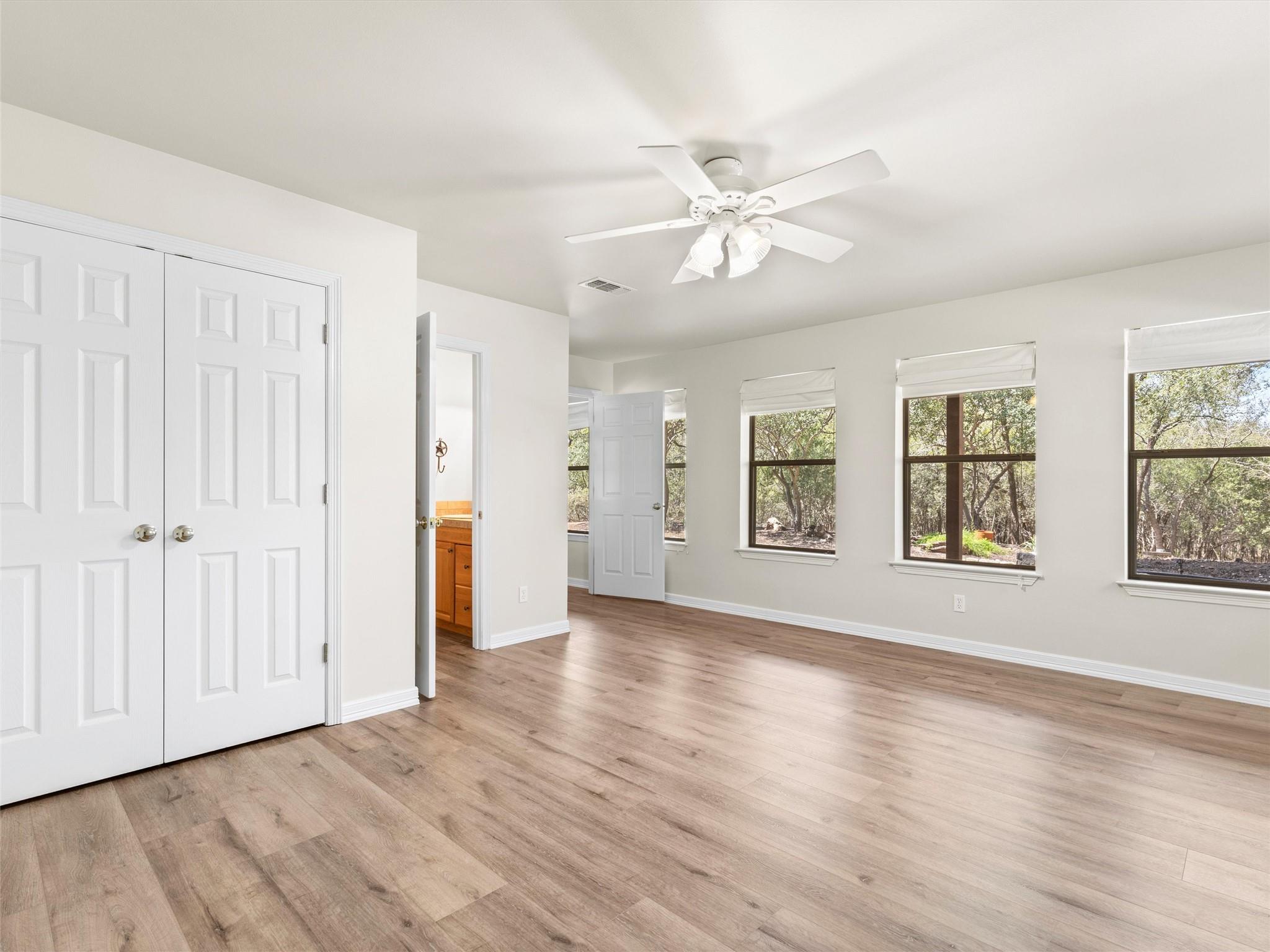 130 Sabine Dr, Cedar Creek, TX 78612