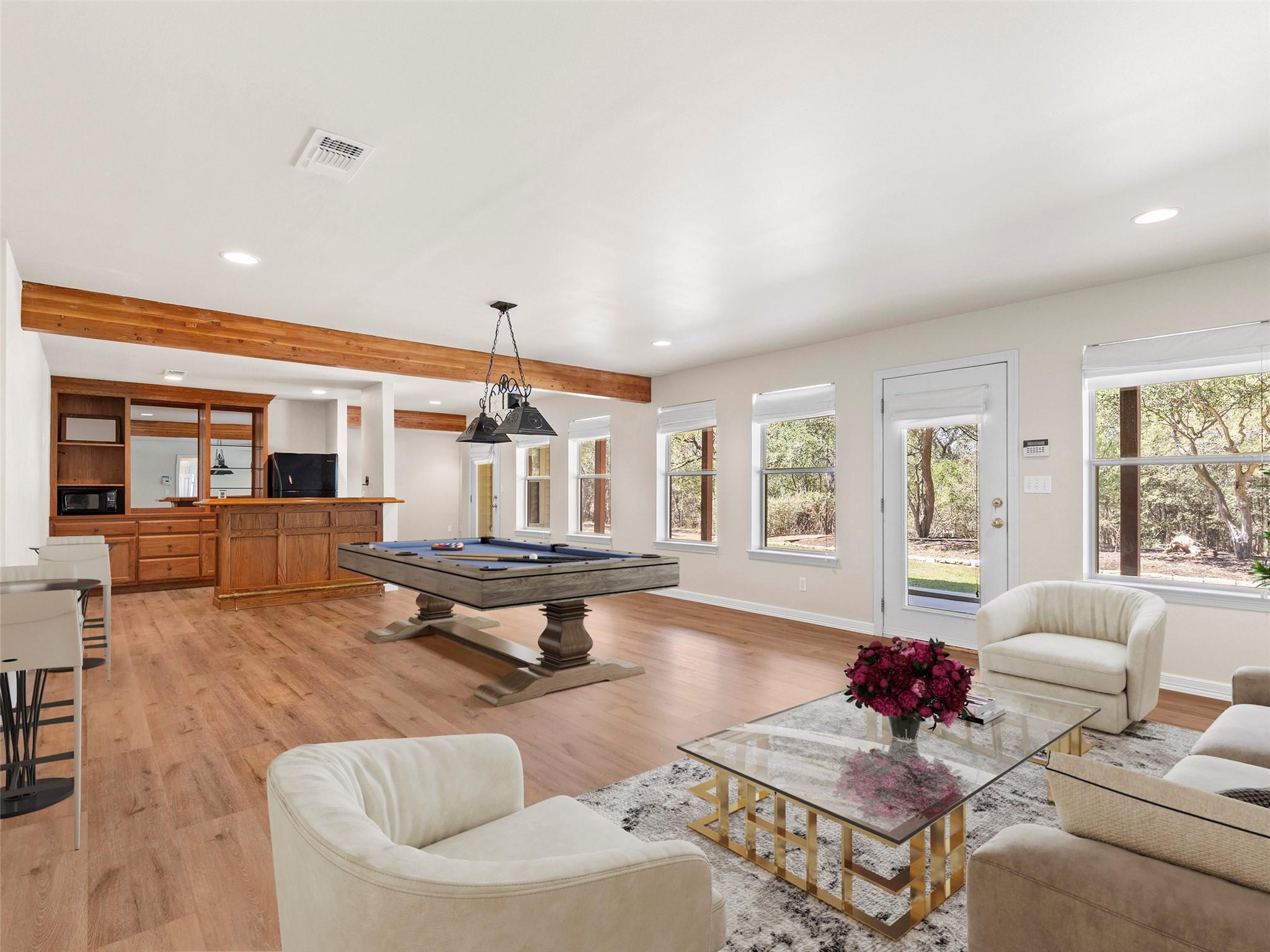 130 Sabine Dr, Cedar Creek, TX 78612