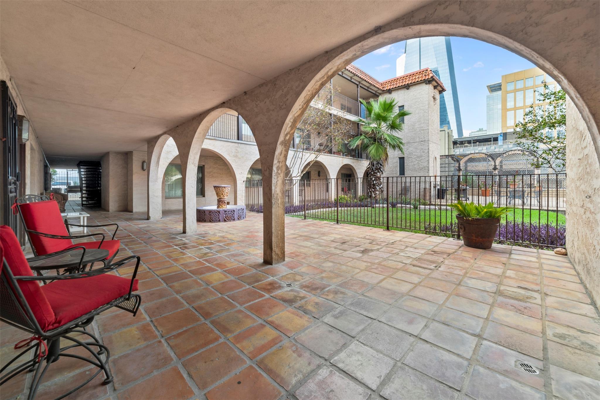 505 W 7th St # 113, Austin, TX 78701