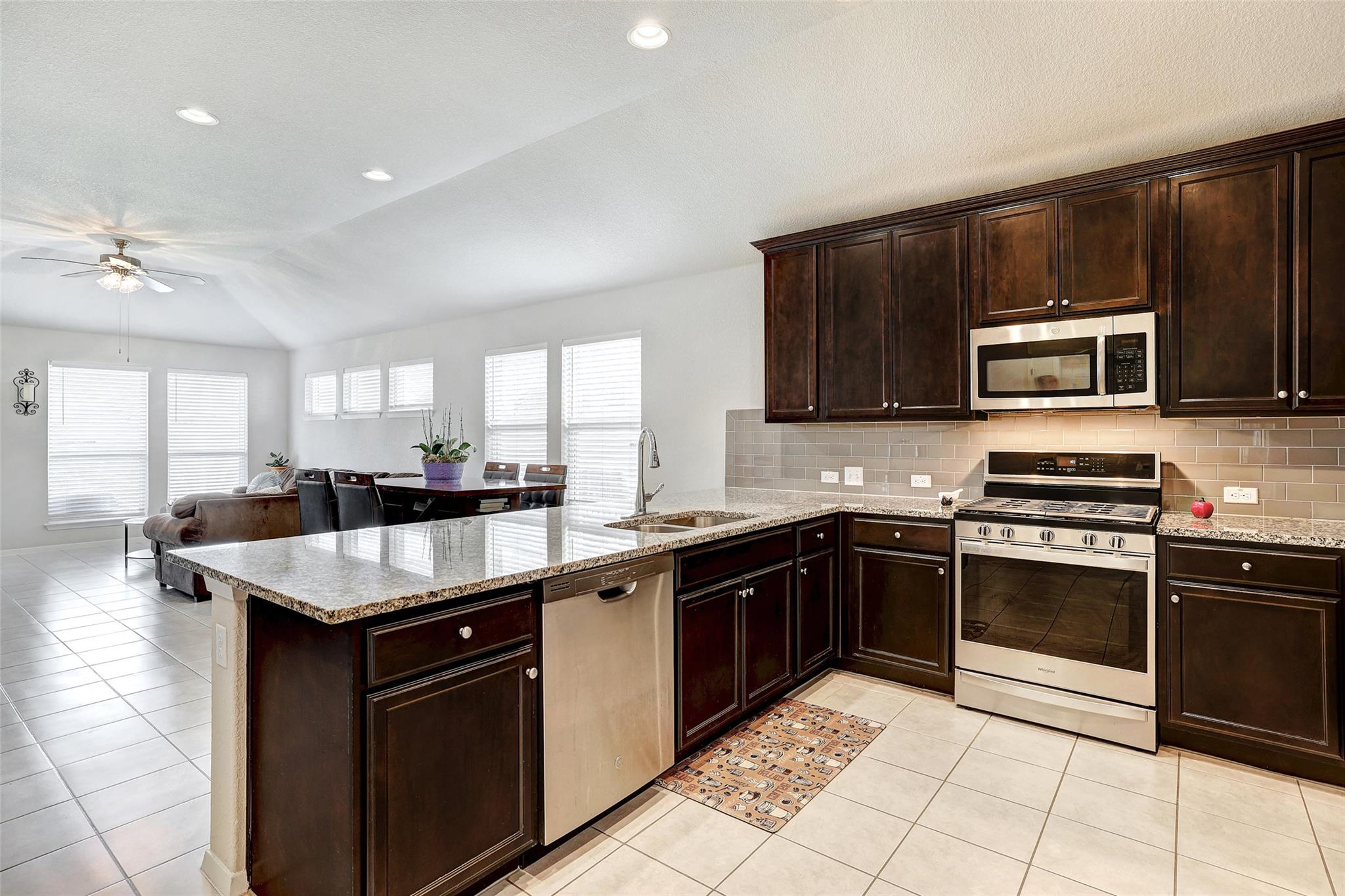 281 Gaida Loop, Georgetown, TX 78628