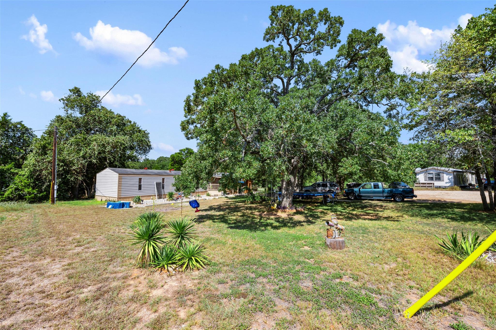 2057 US-290 Highway E # 1, McDade, TX 78650