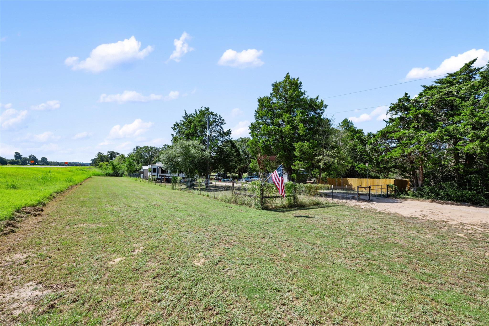 2057 US-290 Highway E # 1, McDade, TX 78650