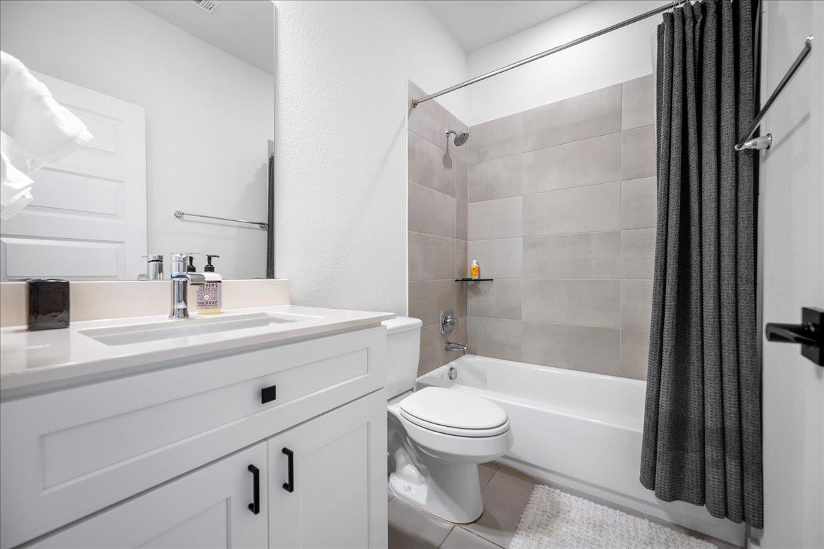 2600 Gattis School Rd # 105, Round Rock, TX 78664