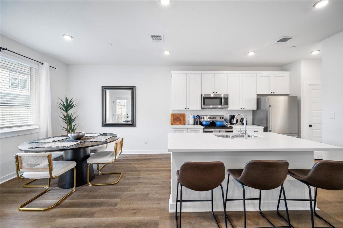 2600 Gattis School Rd # 105, Round Rock, TX 78664