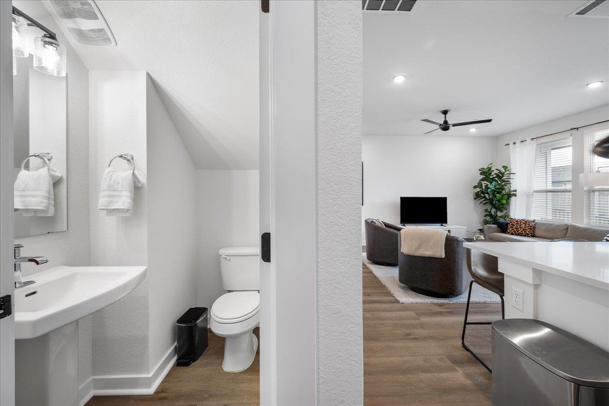 2600 Gattis School Rd # 105, Round Rock, TX 78664