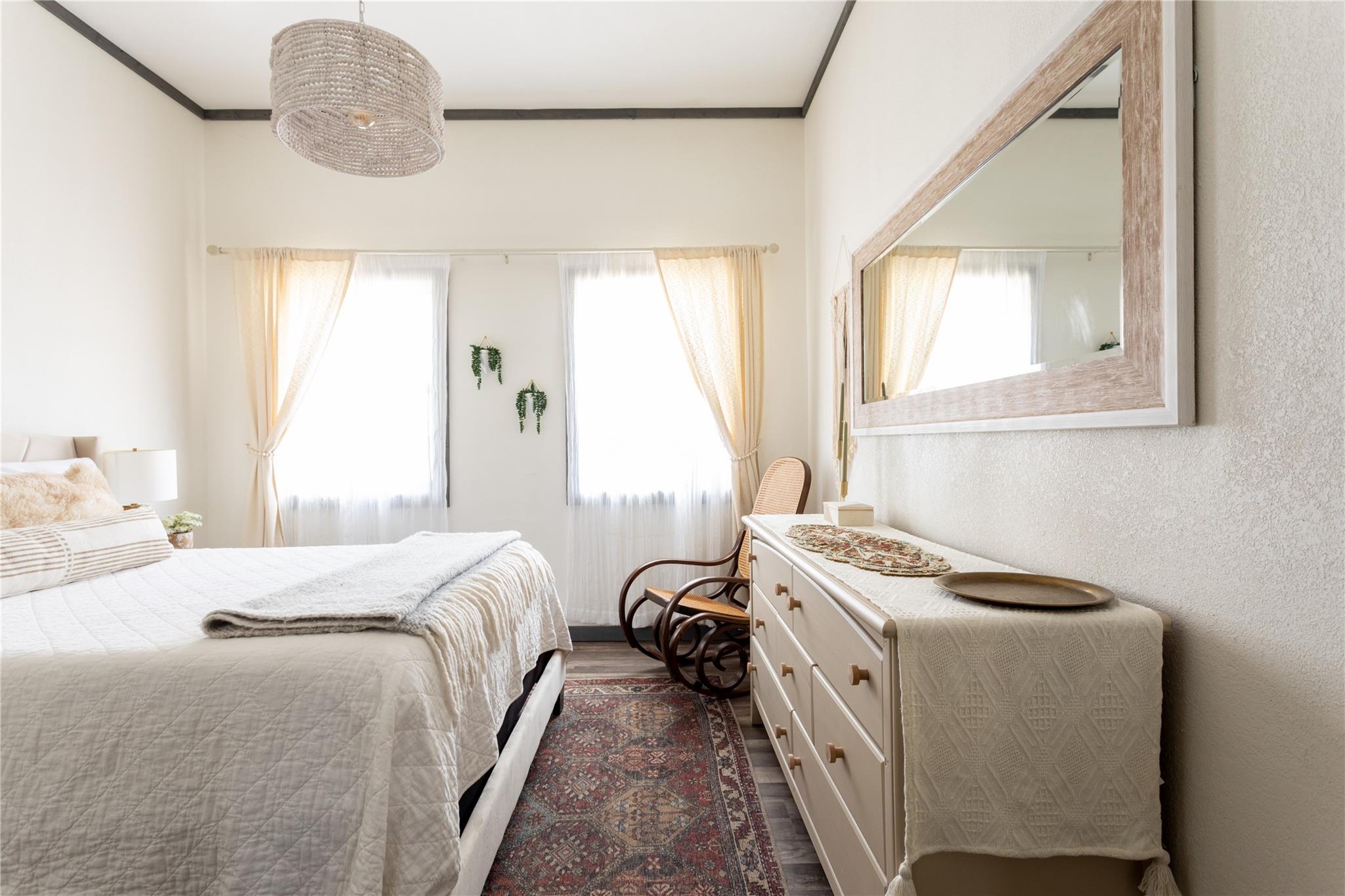 336 Coventry Rd, Spicewood, TX 78669