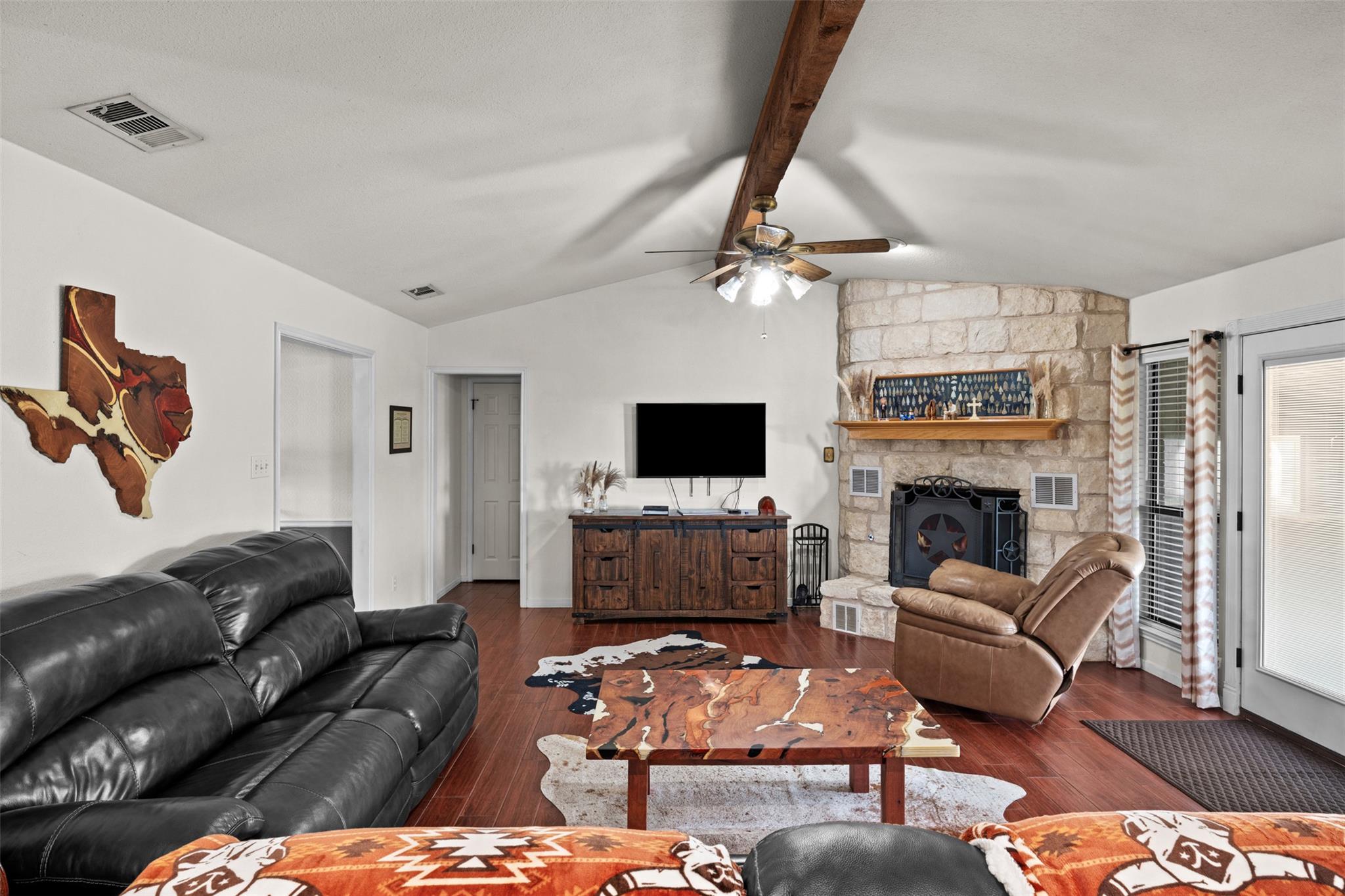 1512 Panther Loop, Pflugerville, TX 78660