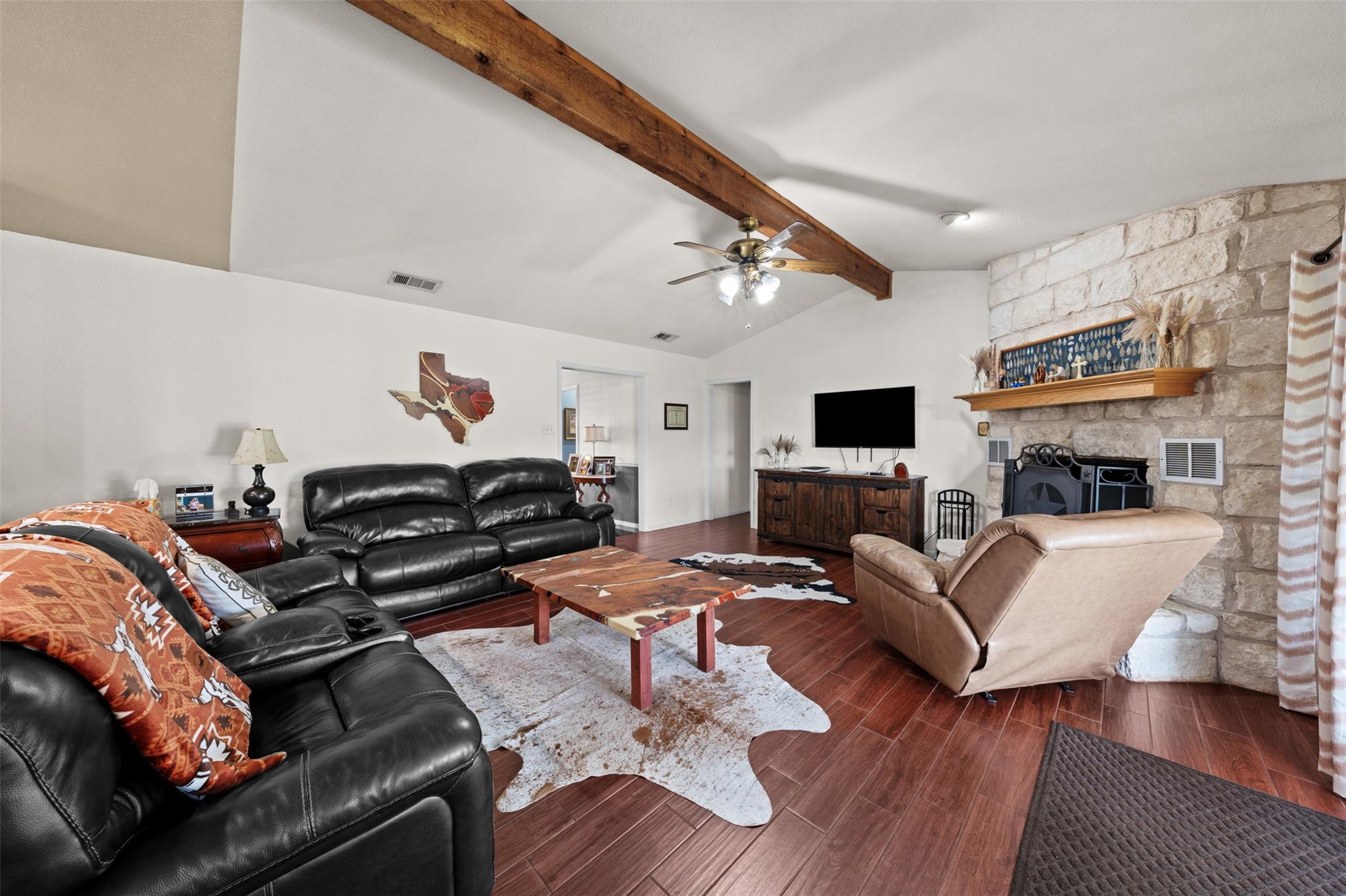 1512 Panther Loop, Pflugerville, TX 78660