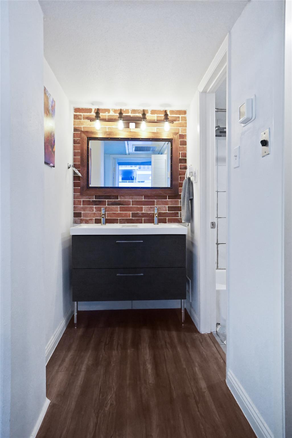 1212 Guadalupe # 402, Austin, TX 78701