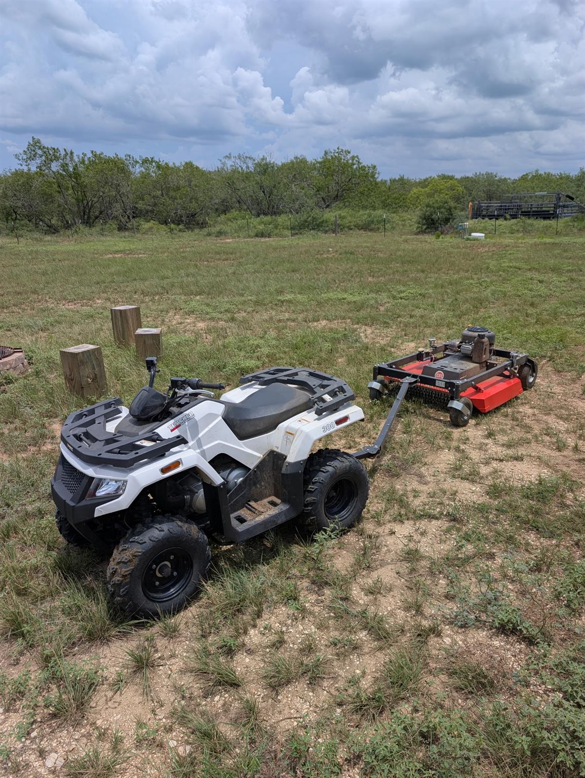 1118 County Road 447, Waelder, TX 78959