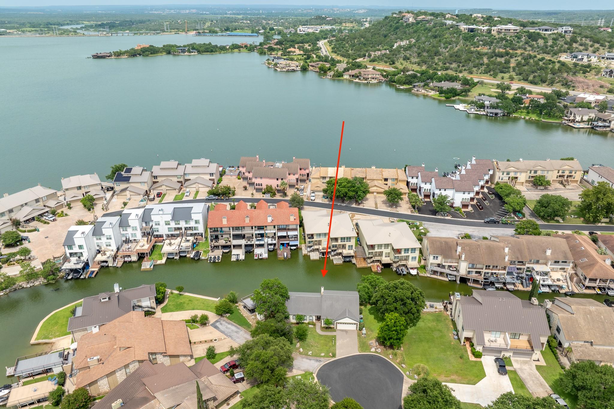 521 Lucy Ln, Horseshoe Bay, TX 78657