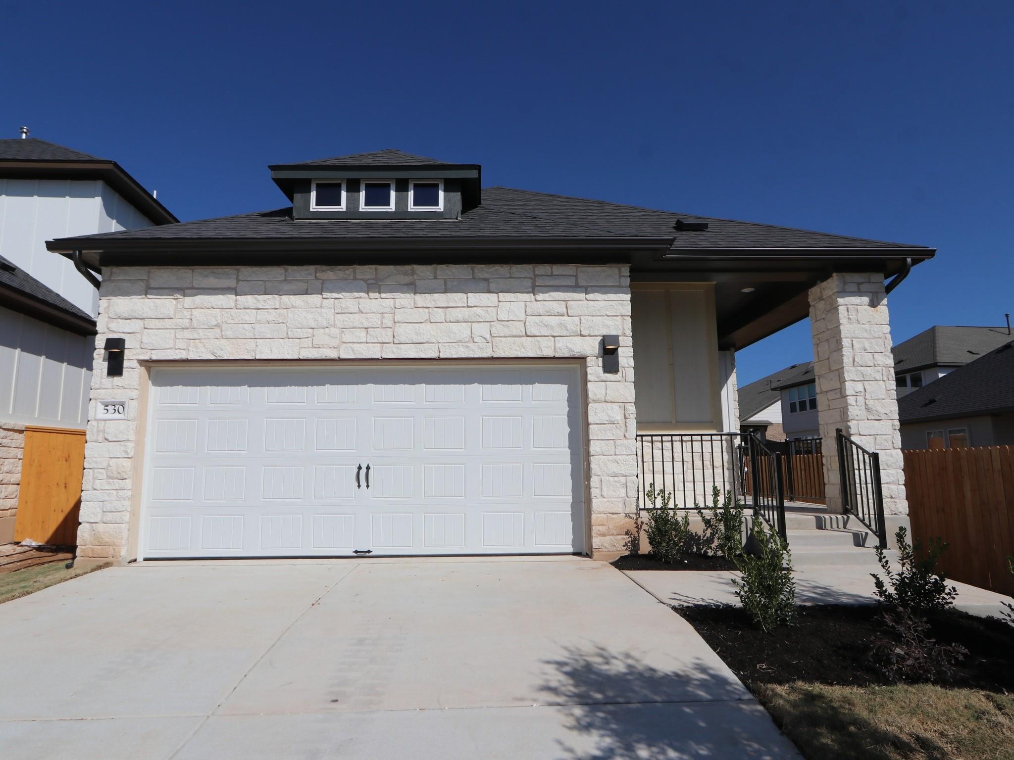 530 Darley Oak Dr, Dripping Springs, TX 78620