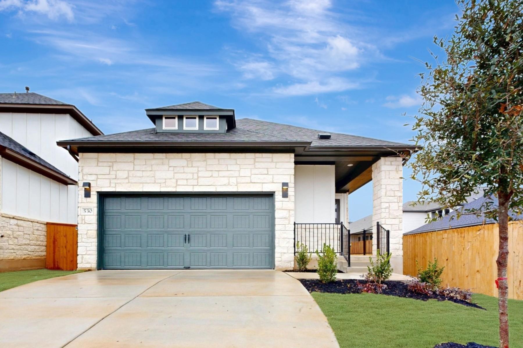 530 Darley Oak Dr, Dripping Springs, TX 78620