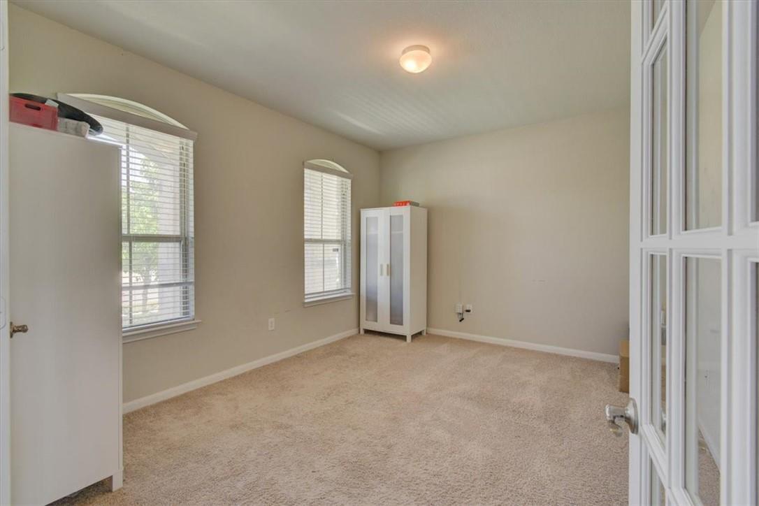 1910 Texoma Dr, Round Rock, TX 78664