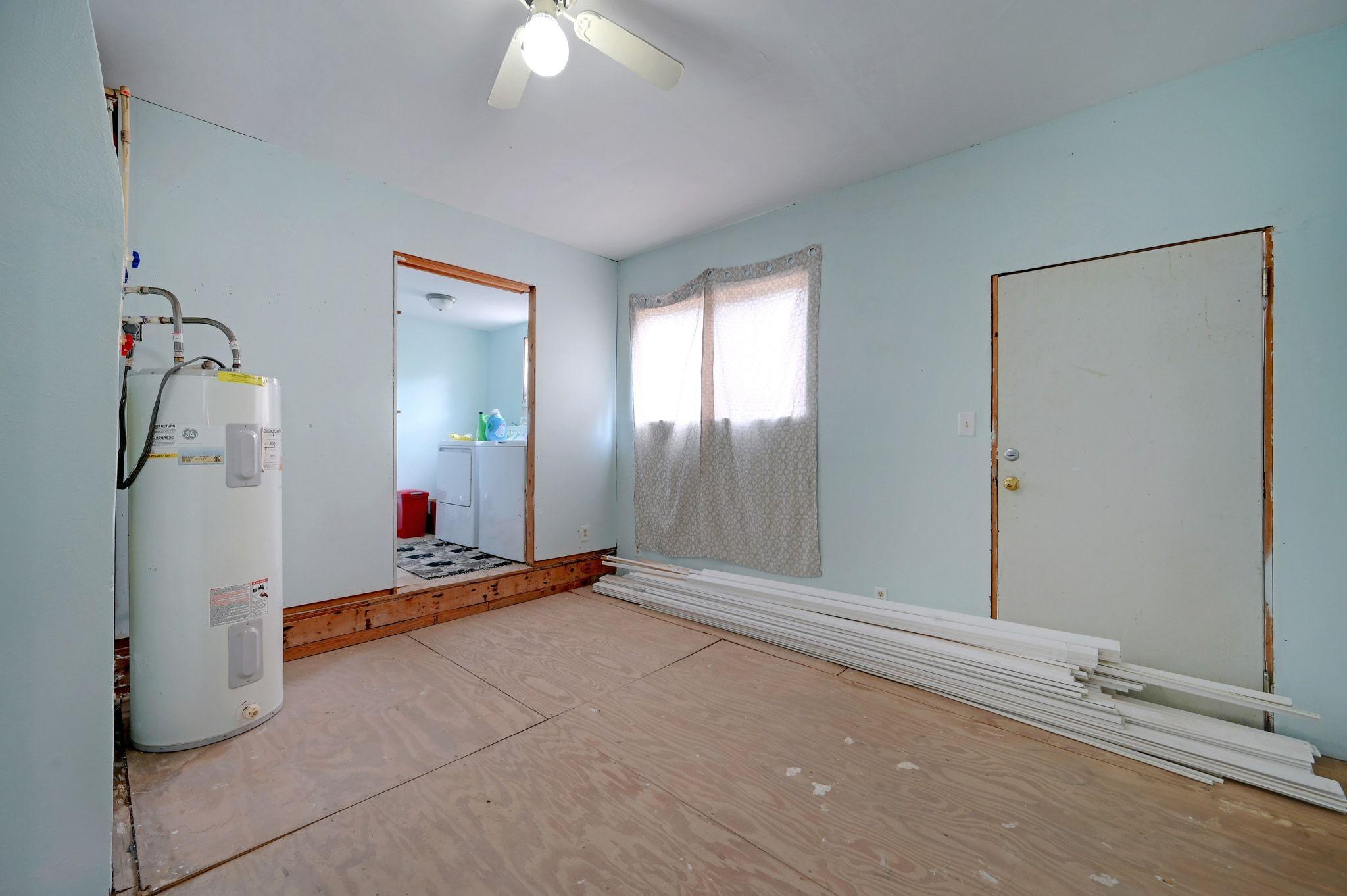 4598 State Highway 173 N, Devine, TX 78016