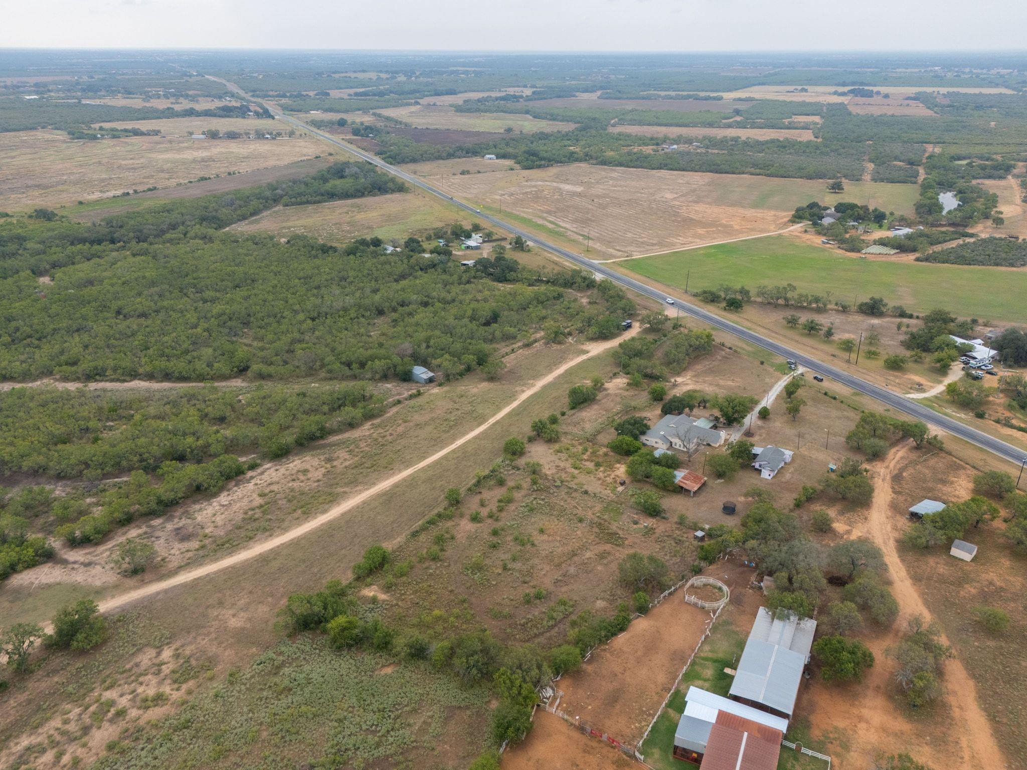 4598 State Highway 173 N, Devine, TX 78016