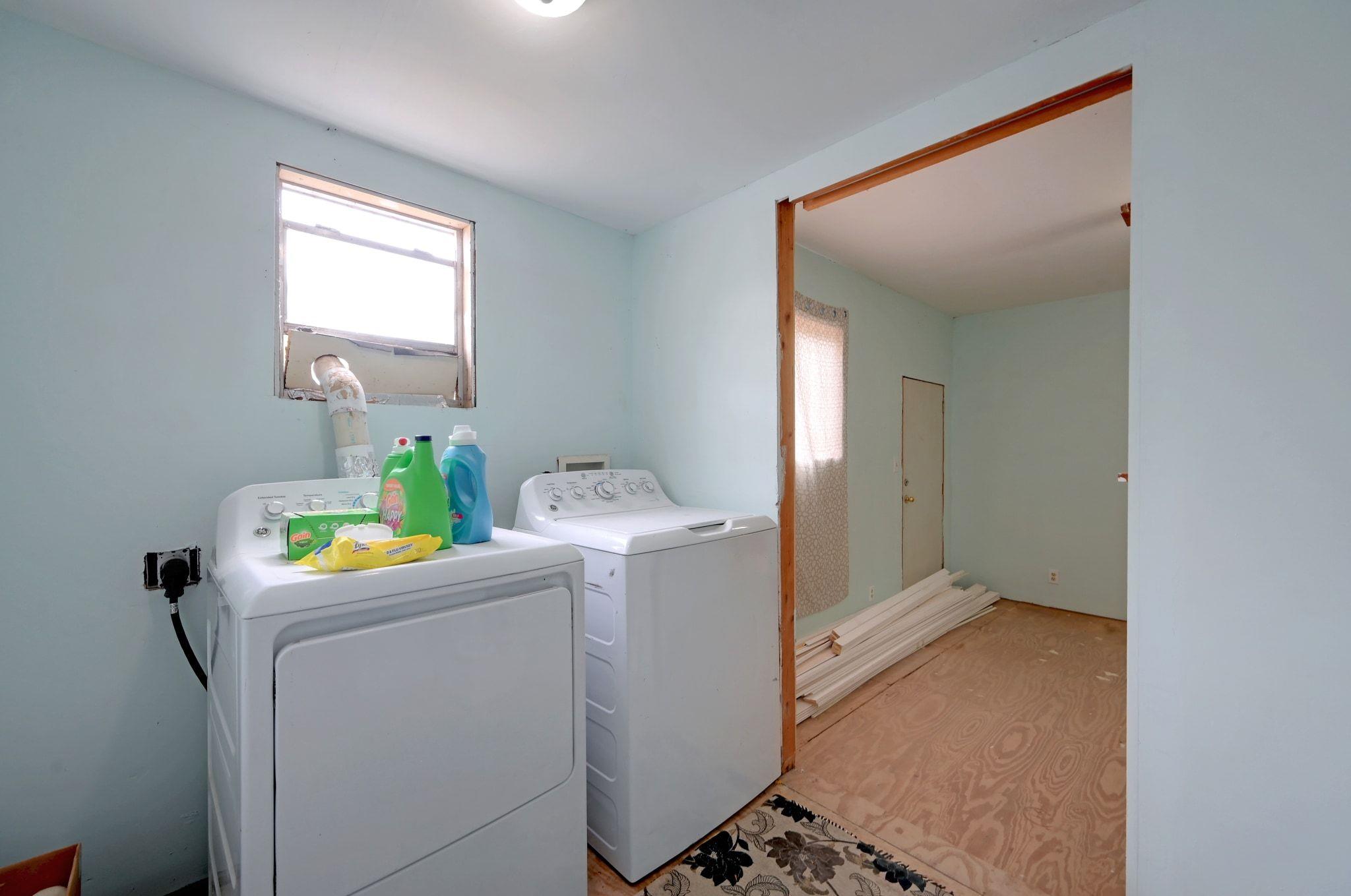 4598 State Highway 173 N, Devine, TX 78016