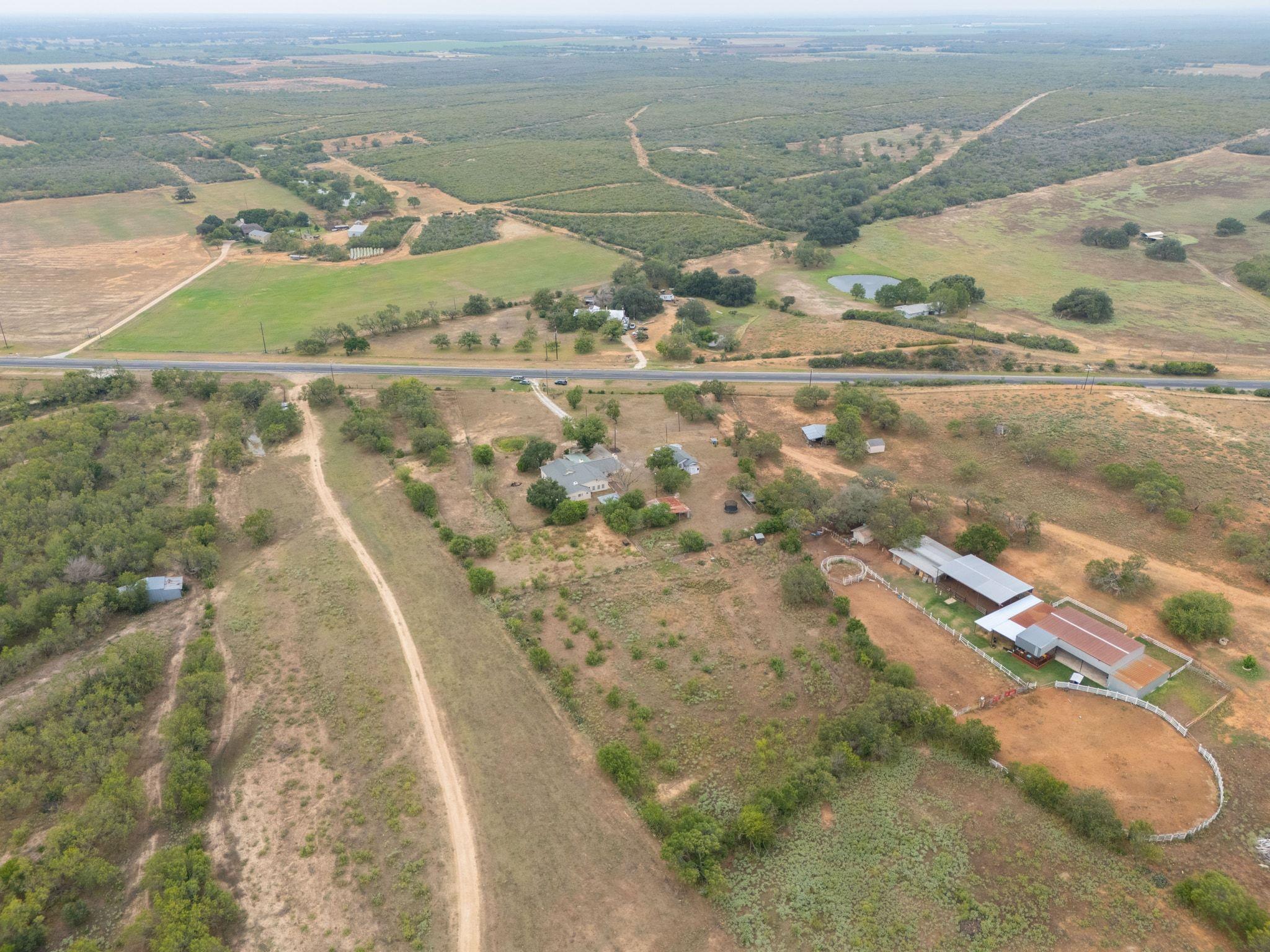4598 State Highway 173 N, Devine, TX 78016
