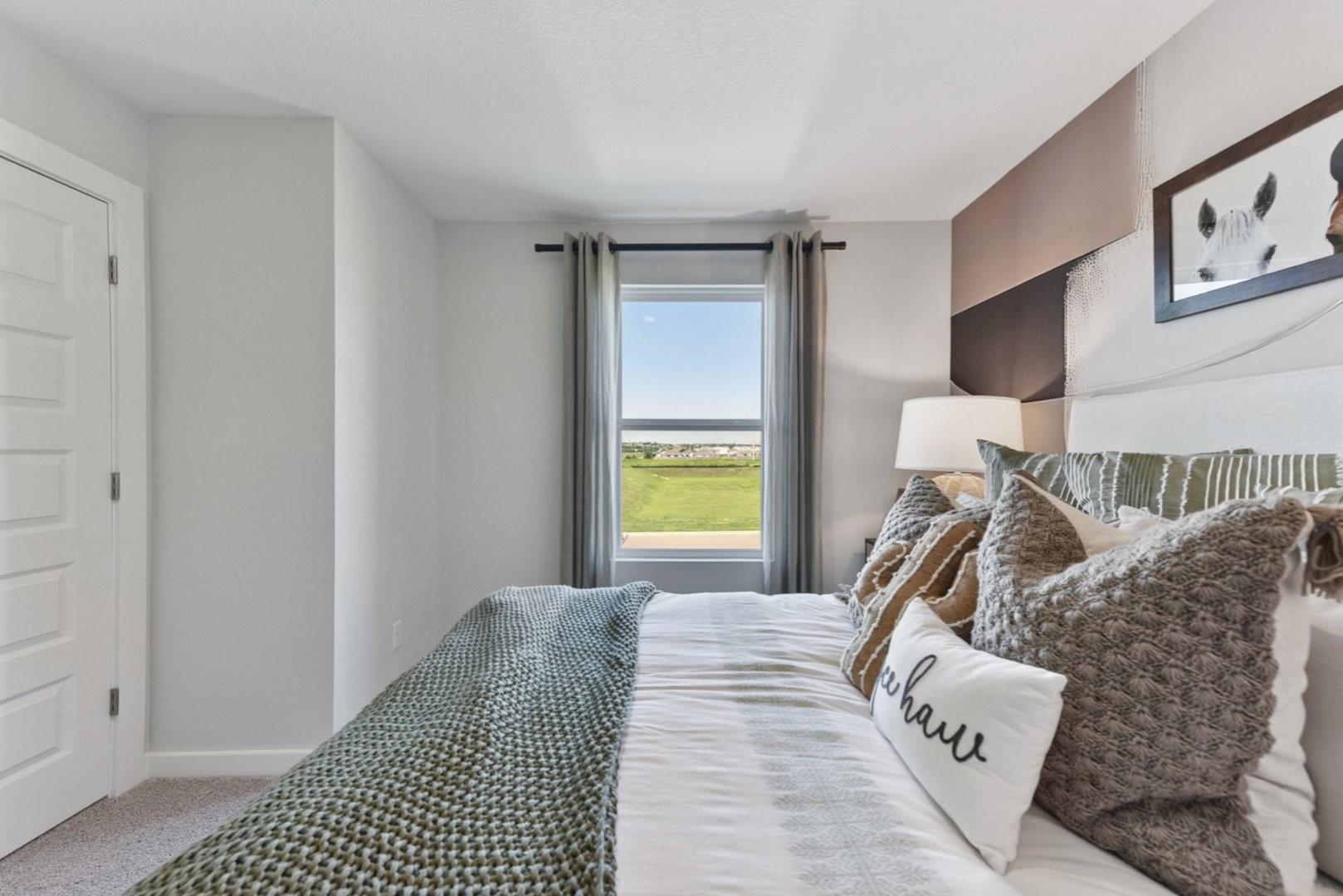 182 Bendecido Loop, Elgin, TX 78621