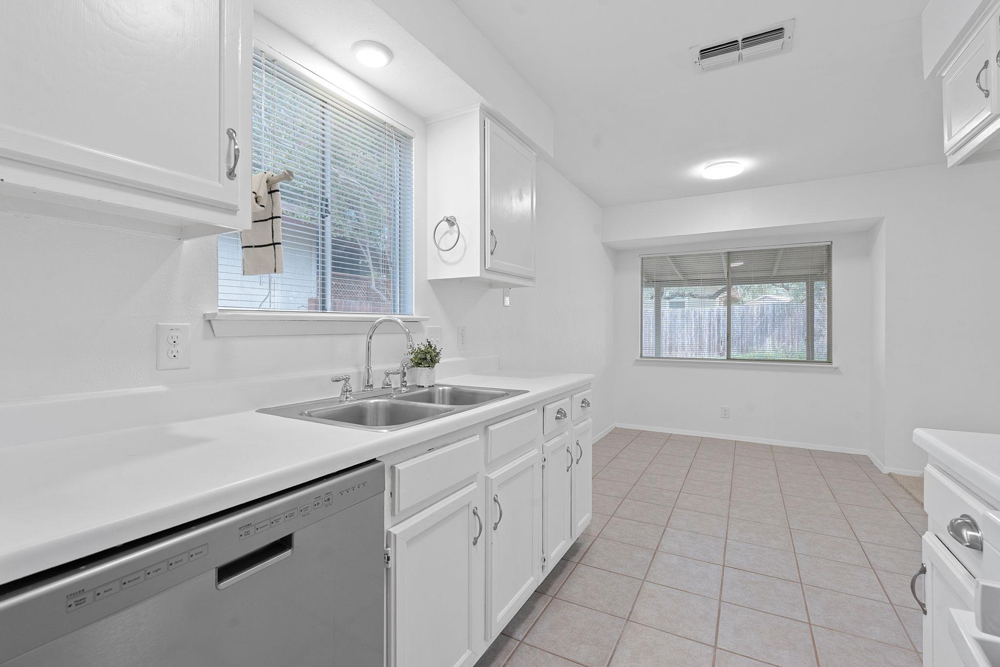 4606 Gray Fox Dr, Austin, TX 78759