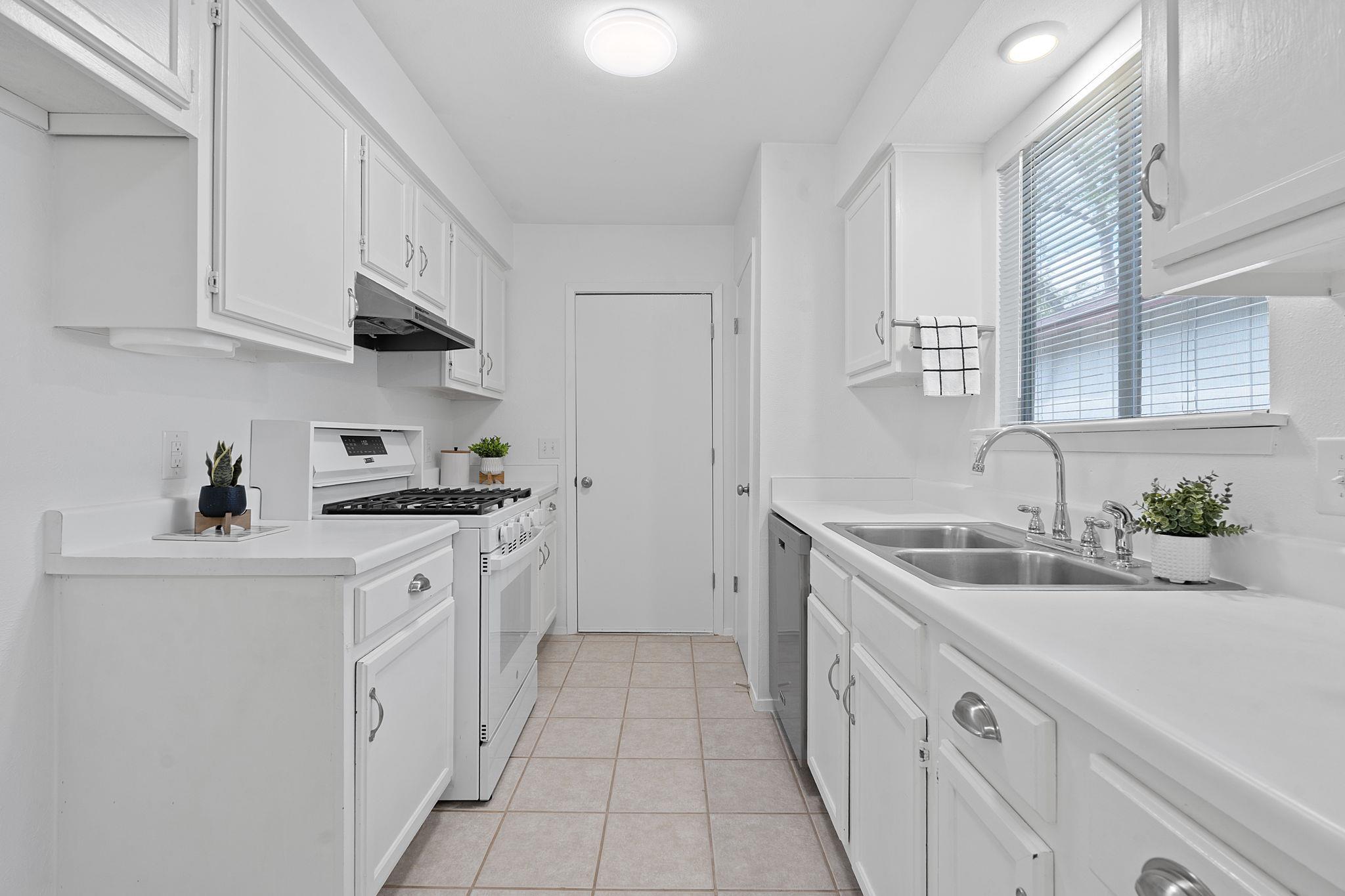 4606 Gray Fox Dr, Austin, TX 78759