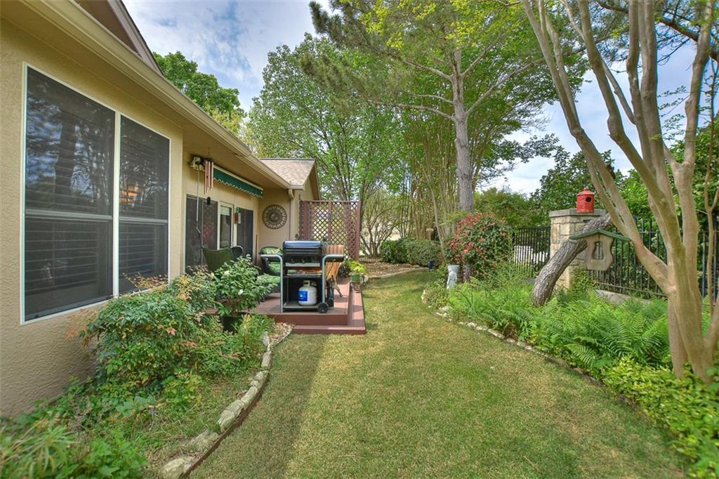 110 Old Chisholm Trl, Georgetown, TX 78633