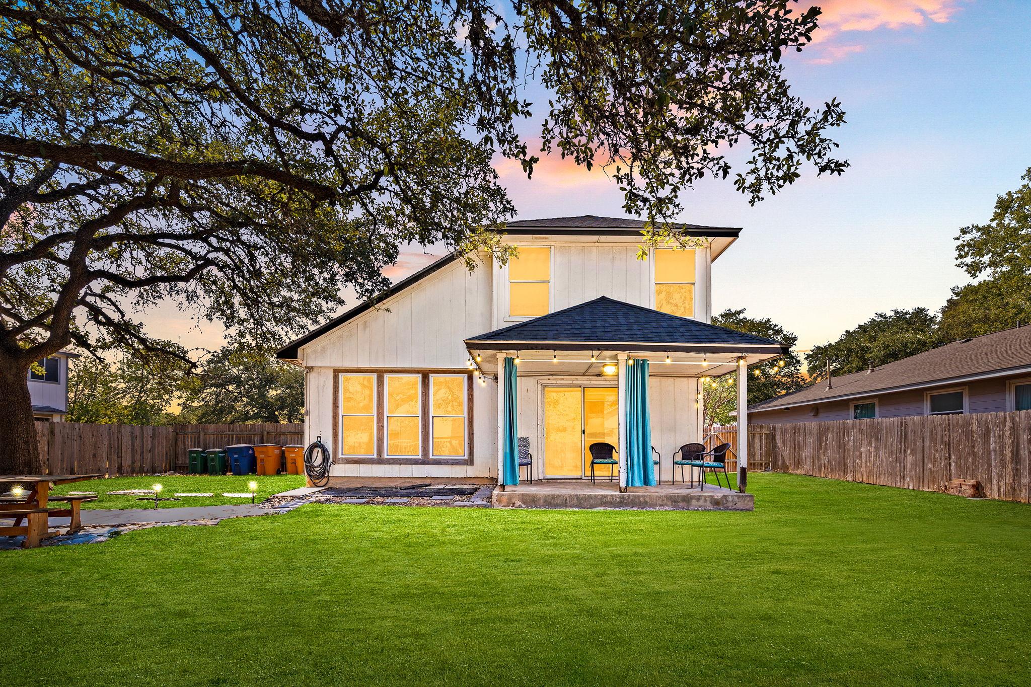 8845 Francia Trl, Austin, TX 78748