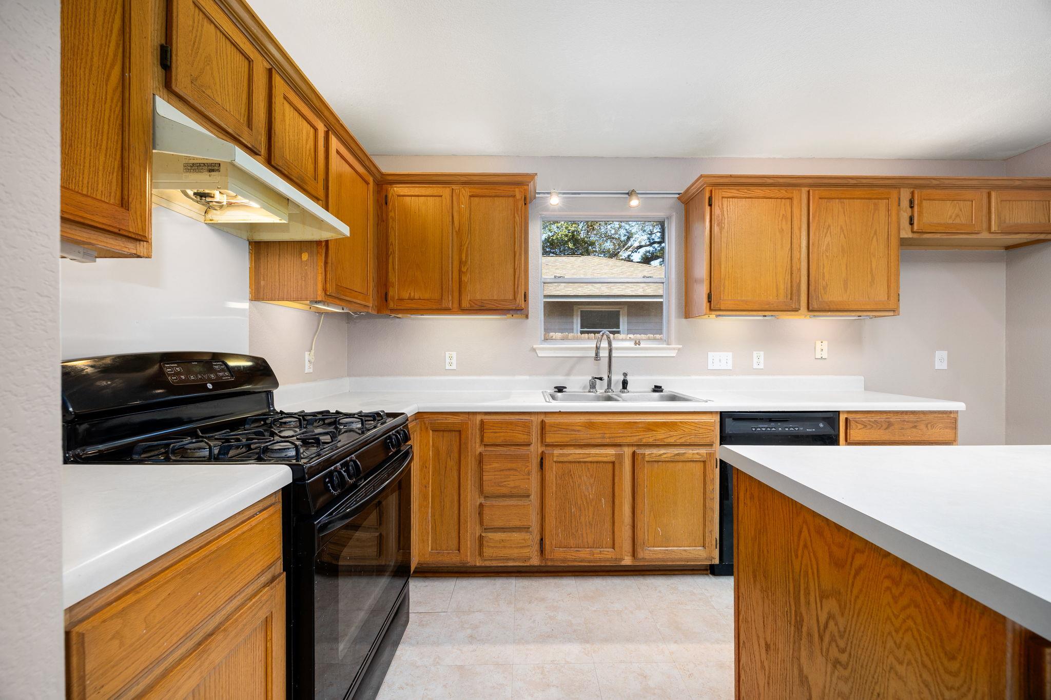 8845 Francia Trl, Austin, TX 78748