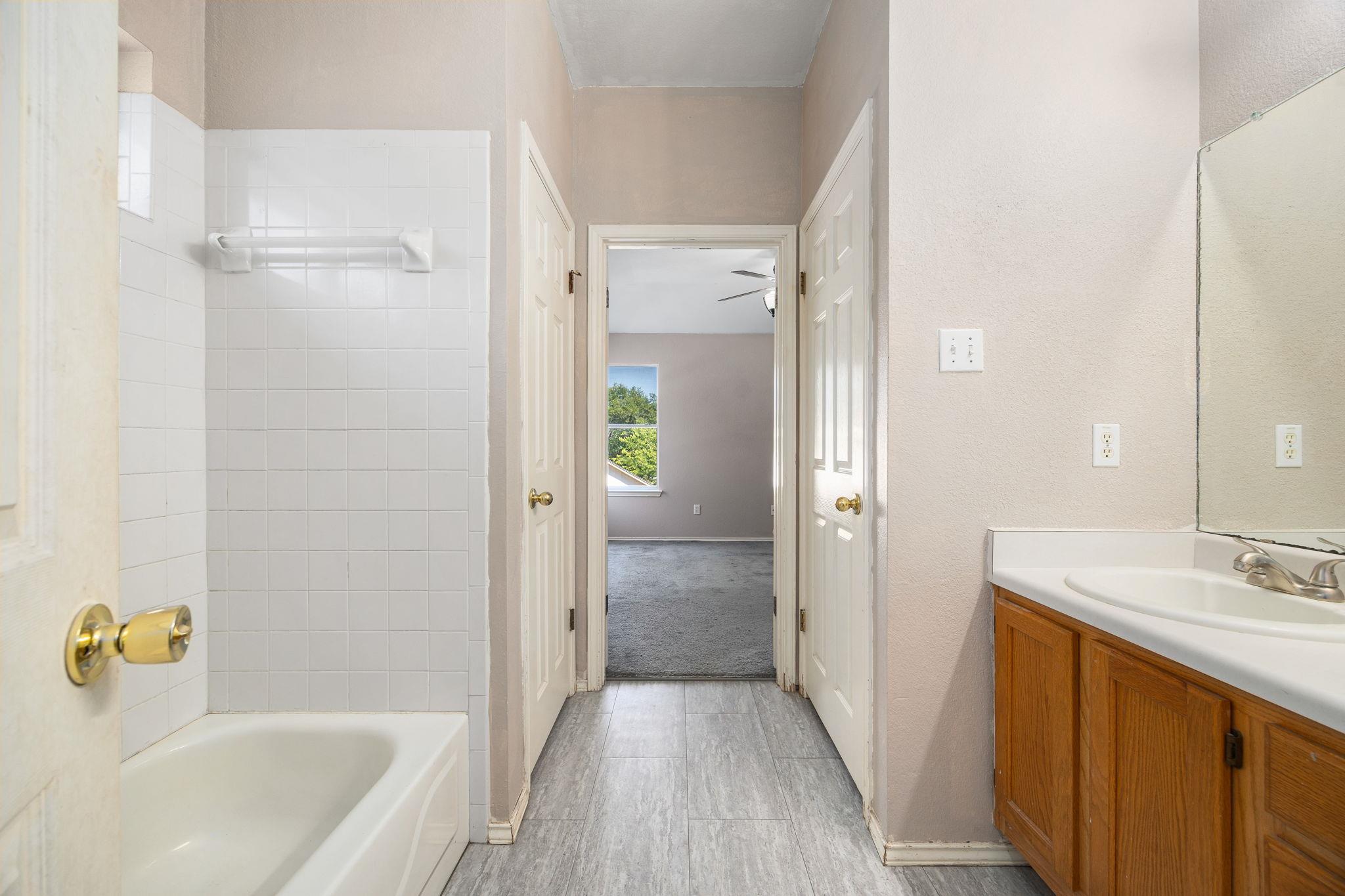 8845 Francia Trl, Austin, TX 78748