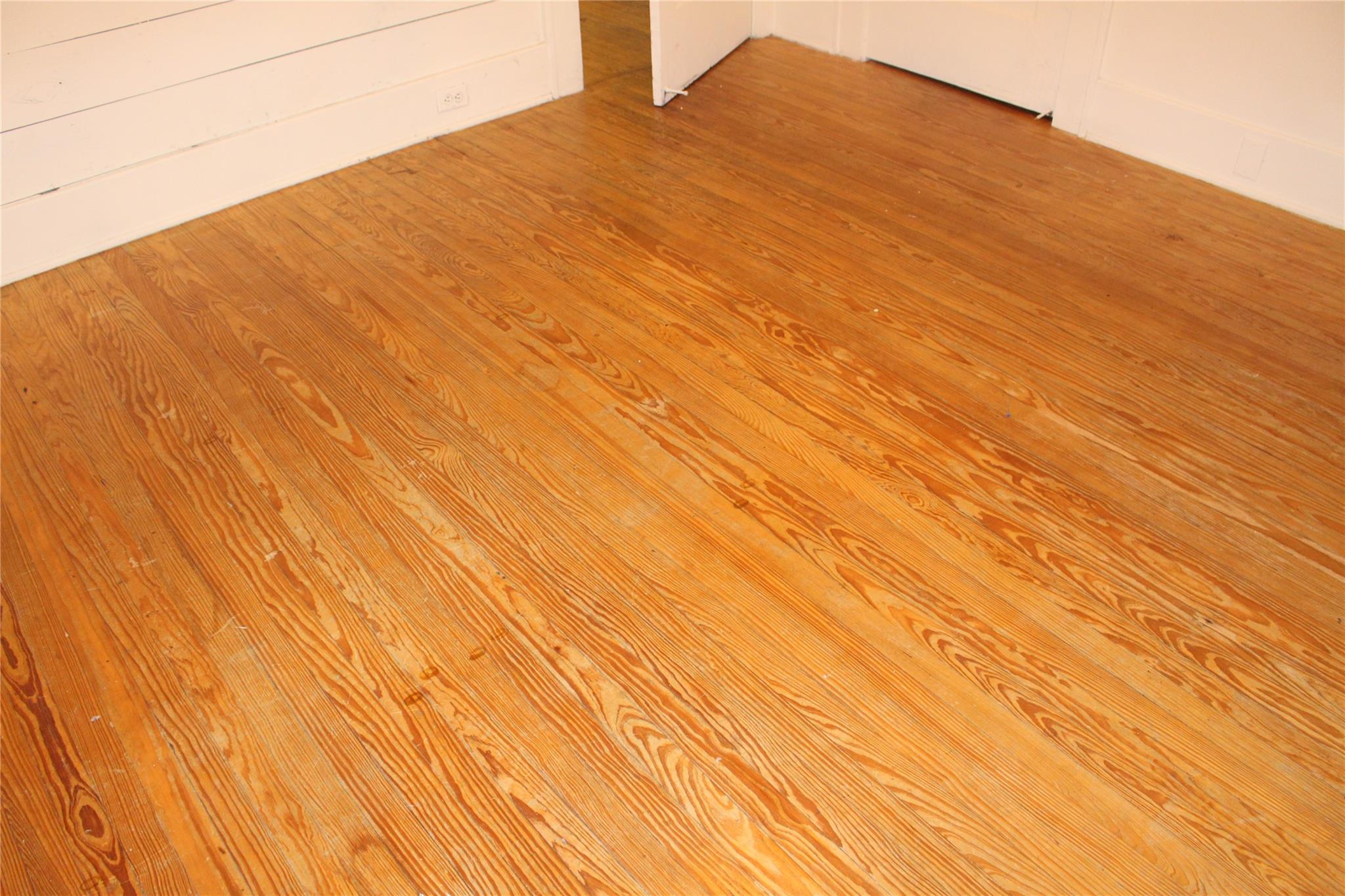 2826 Salado St, Austin, TX 78705