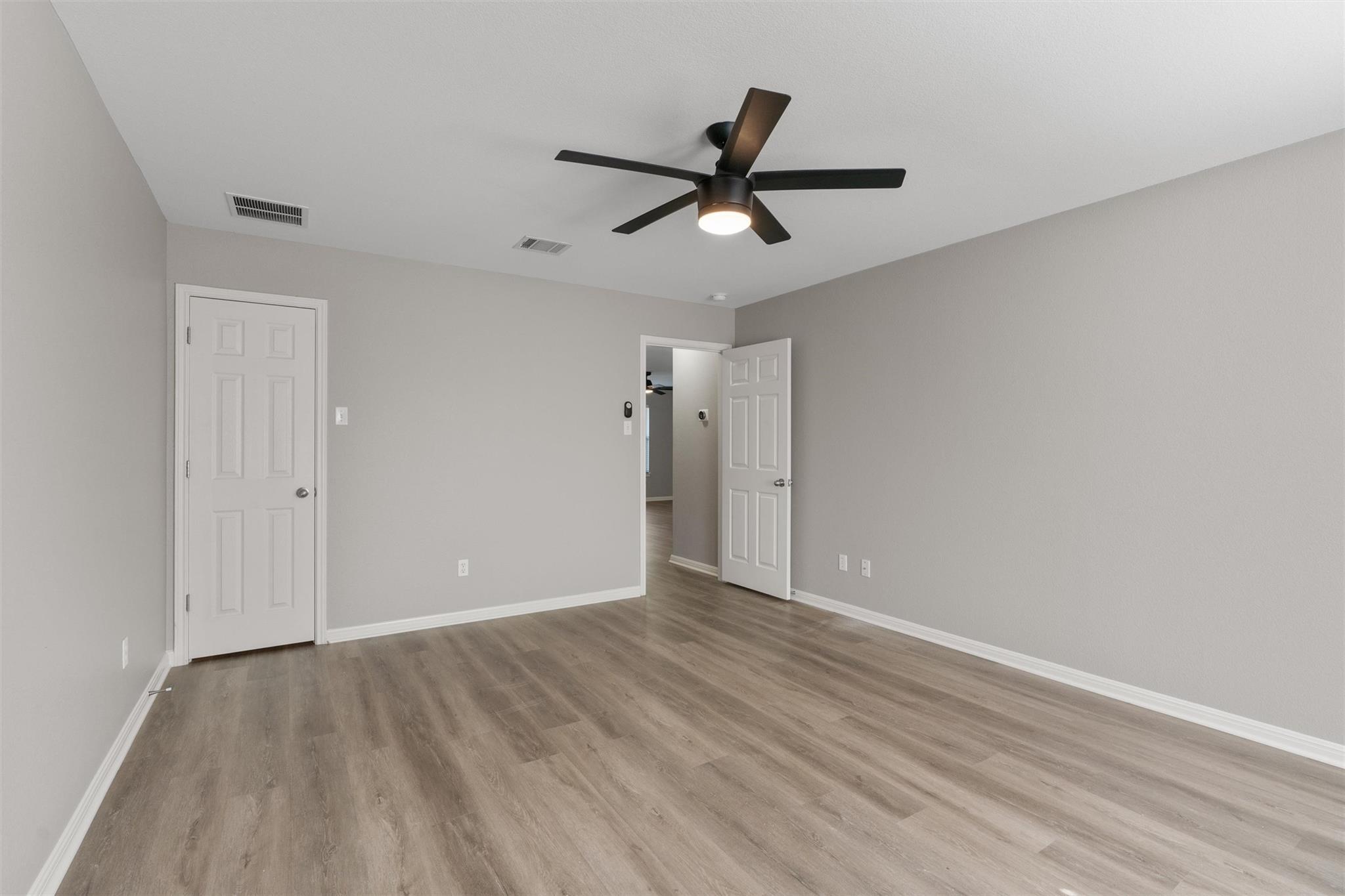 3917 Links Ln, Round Rock, TX 78664