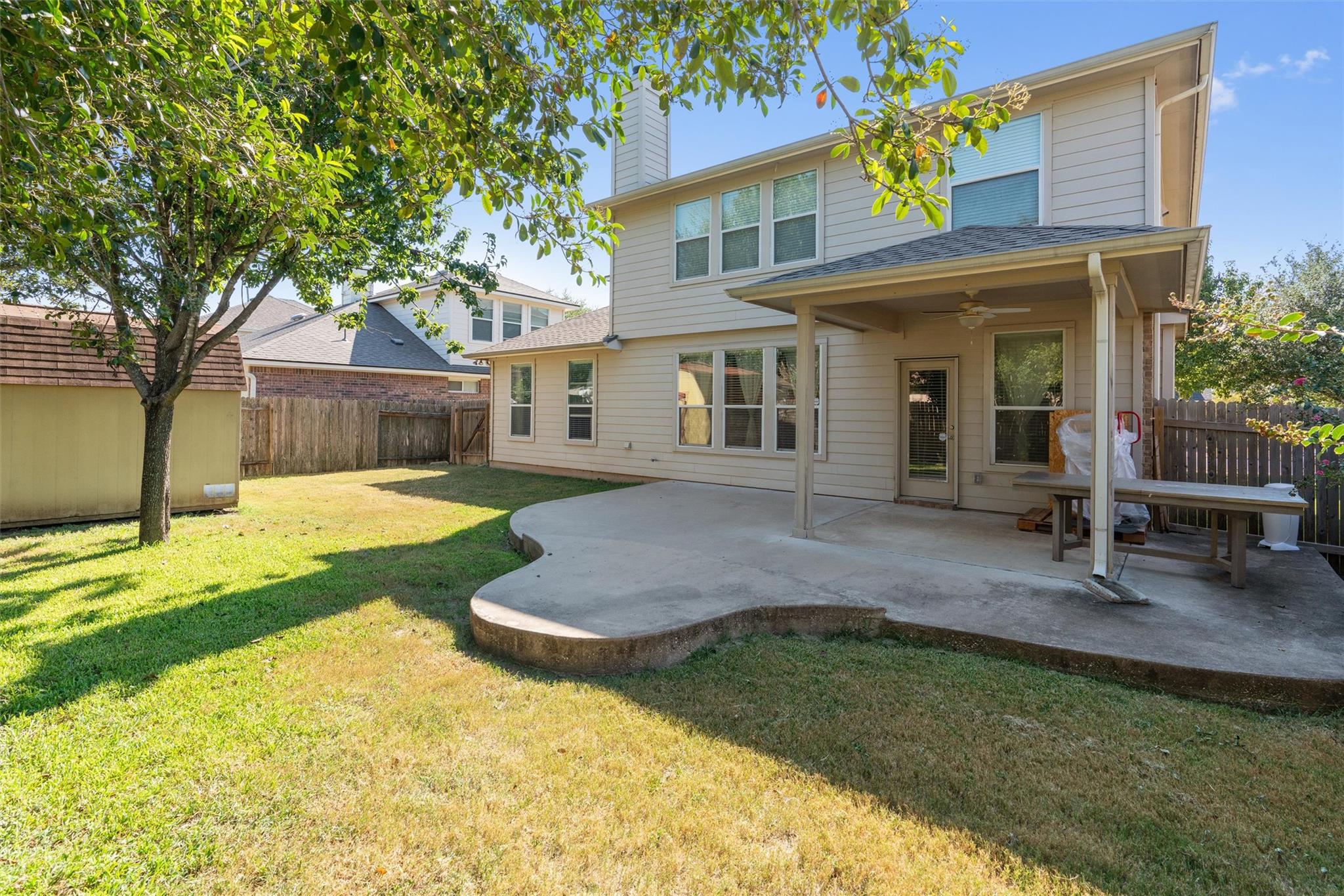 3917 Links Ln, Round Rock, TX 78664