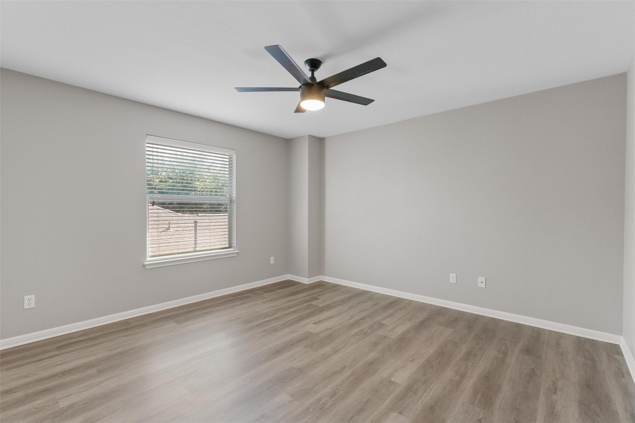 3917 Links Ln, Round Rock, TX 78664