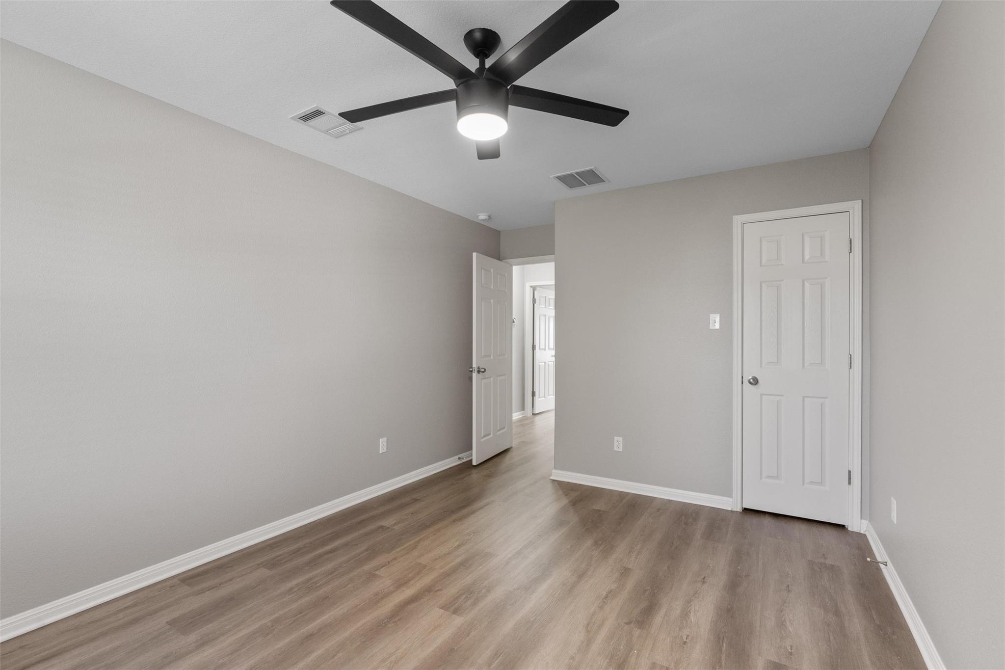 3917 Links Ln, Round Rock, TX 78664