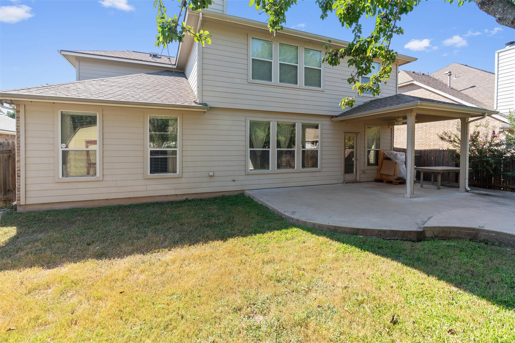 3917 Links Ln, Round Rock, TX 78664