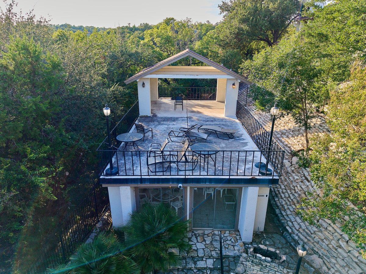 6910 Hart Ln # 110, Austin, TX 78731