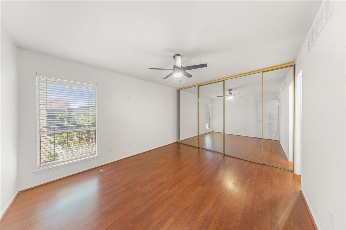 6910 Hart Ln # 110, Austin, TX 78731