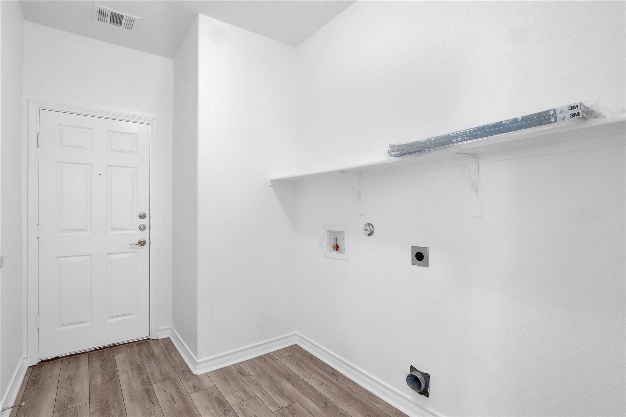 10217 English Oak Dr, Austin, TX 78748