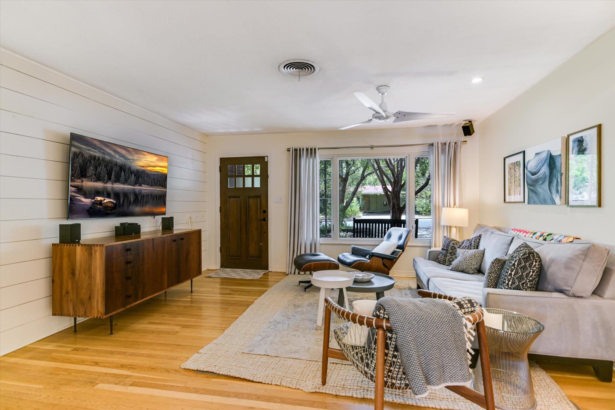 1600 Larkwood Dr, Austin, TX 78723