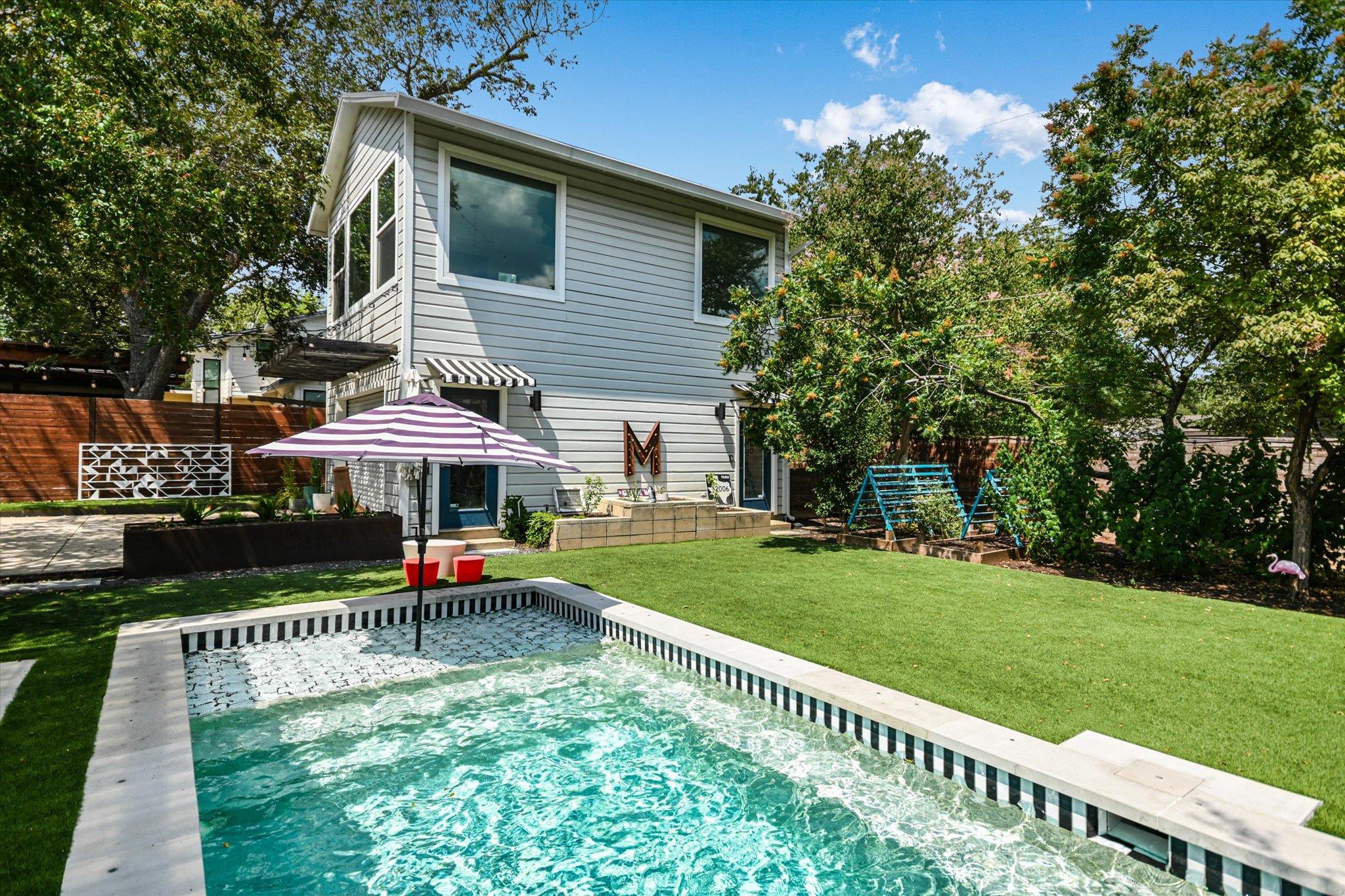 1600 Larkwood Dr, Austin, TX 78723