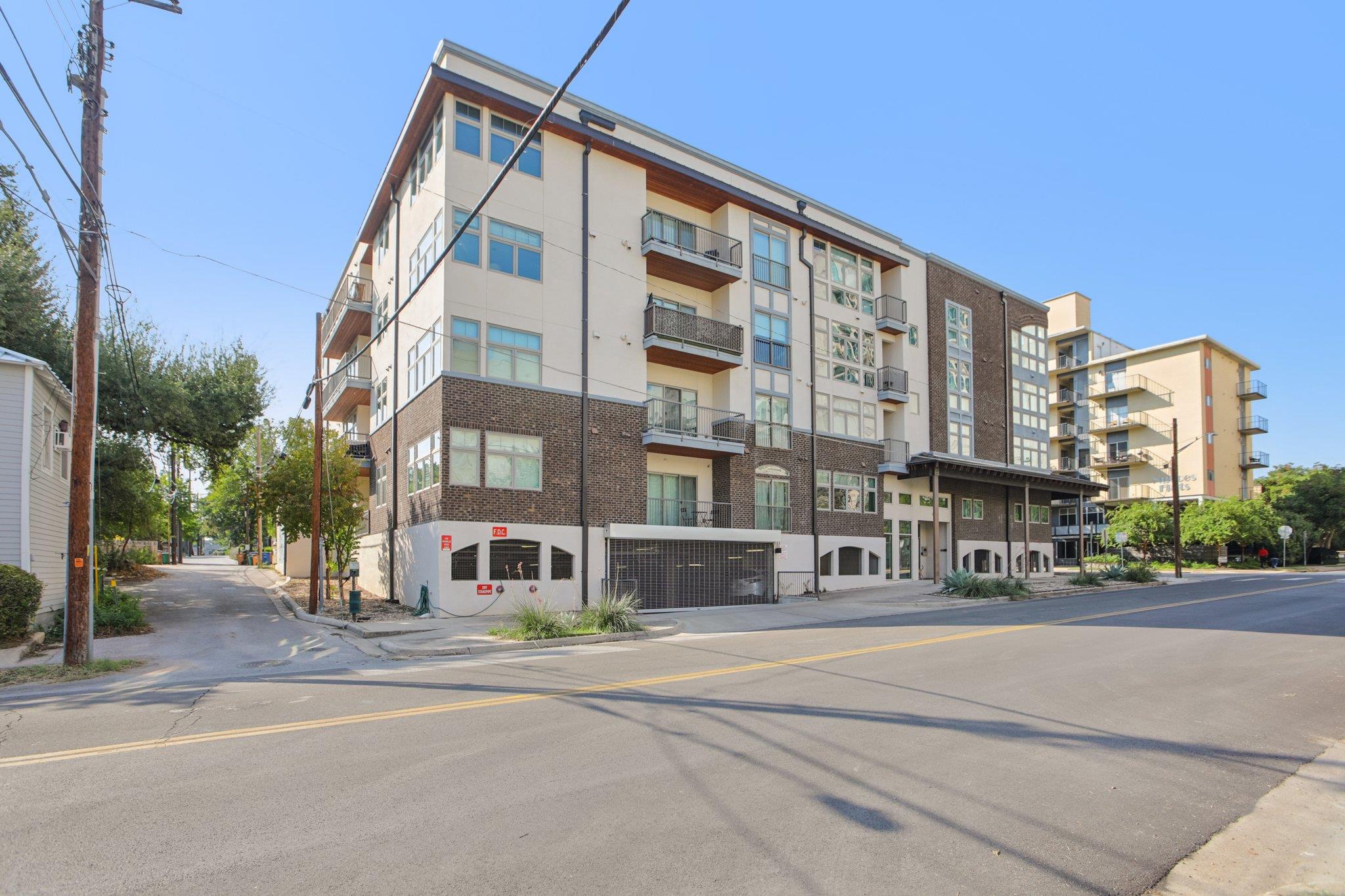 908 Nueces St # 28, Austin, TX 78701